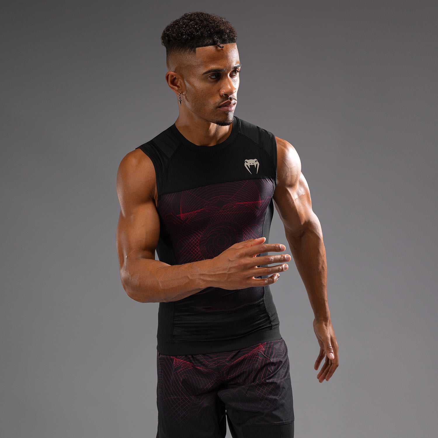 venum-g-fit-air-herren-rmelloses-rashguard-tiefschwarz-feuerrot image 3