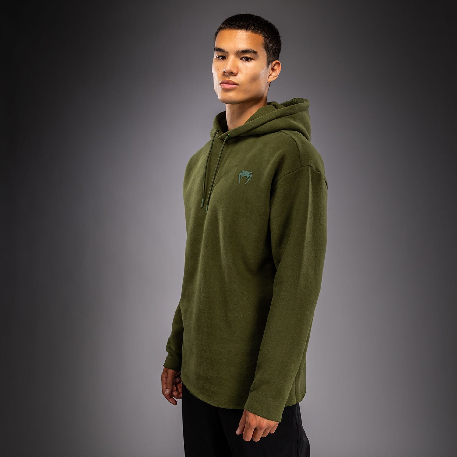 venum-divide-winter-kapuzenpullover-hoodie-khaki image 3