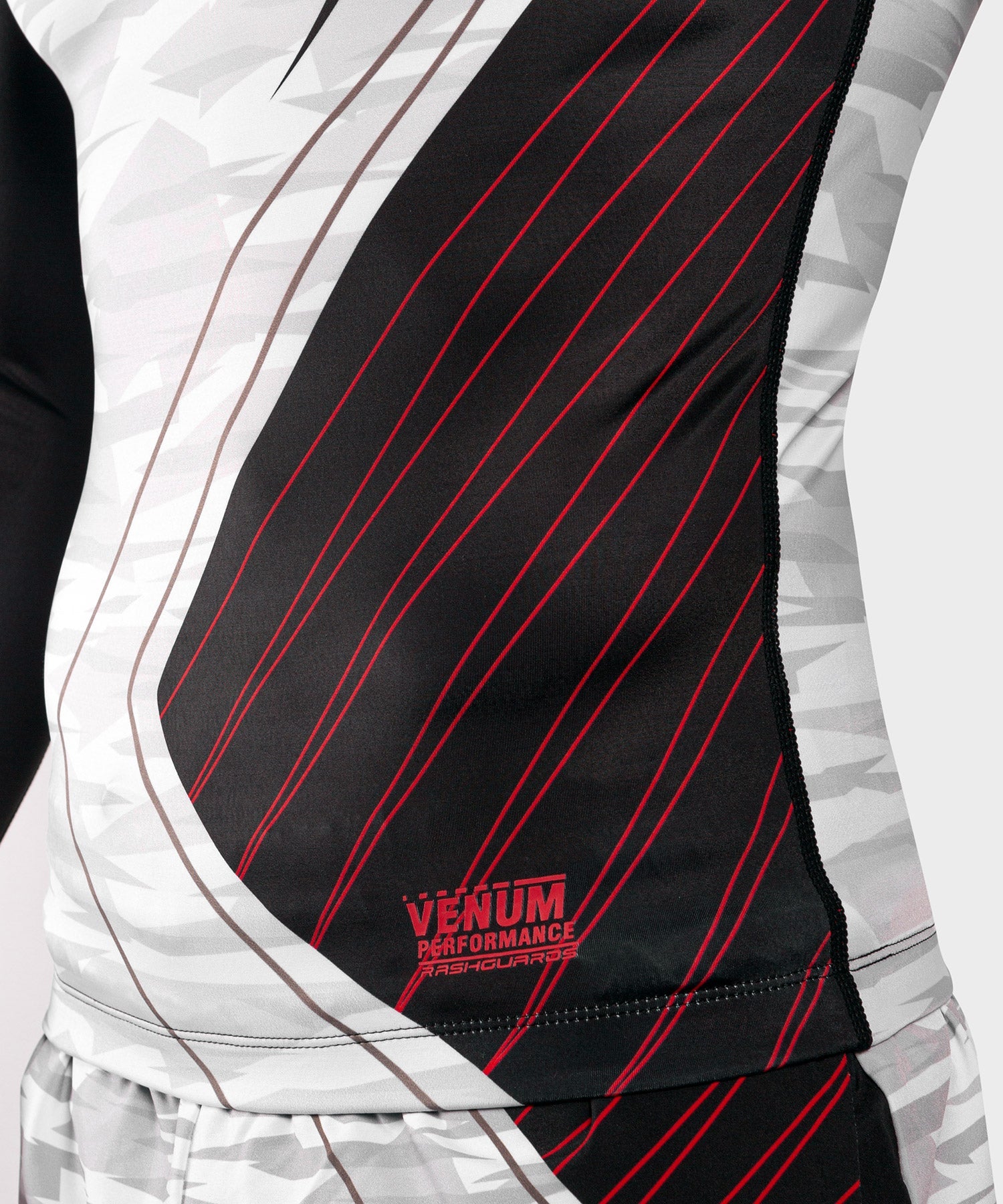 venum-contender-5-0-rashguard-langarm-herren-white-camo image 7