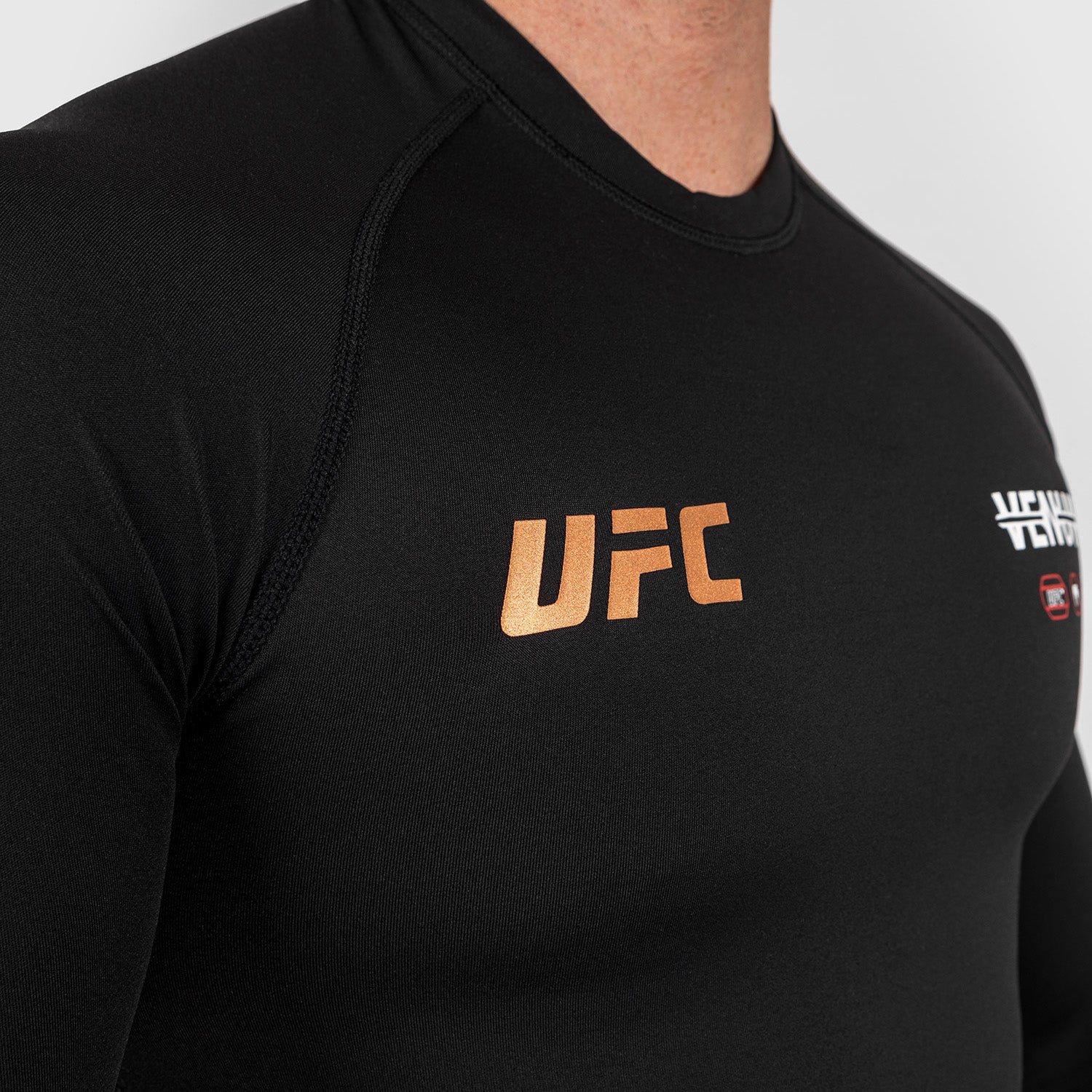 ufc-adrenaline-by-venum-fight-week-performance-rashguard-langarm-herren-schwarz image 6