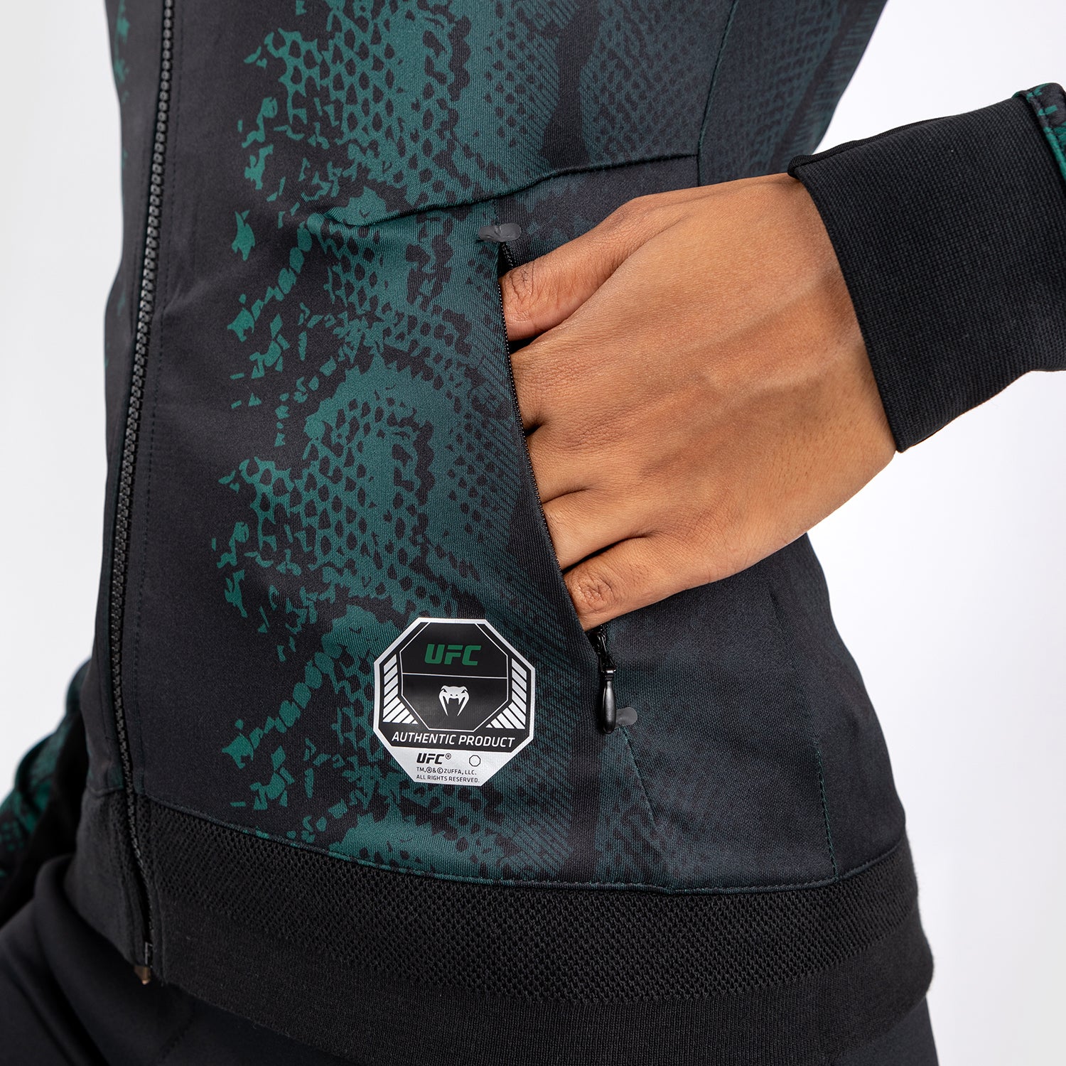 ufc-adrenaline-by-venum-authentic-fight-night-walkout-hoodie-damen-emerald-editi-4 image 5