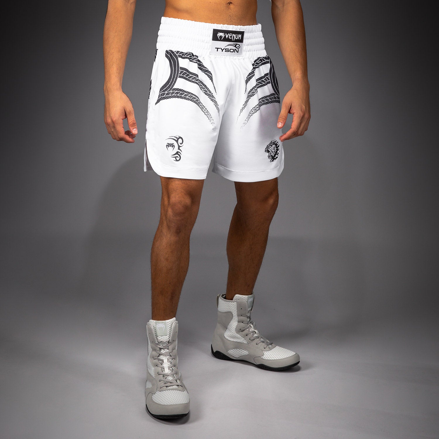 venum-x-mike-tyson-tiger-boxshorts-herren-wei-schwarz image 2