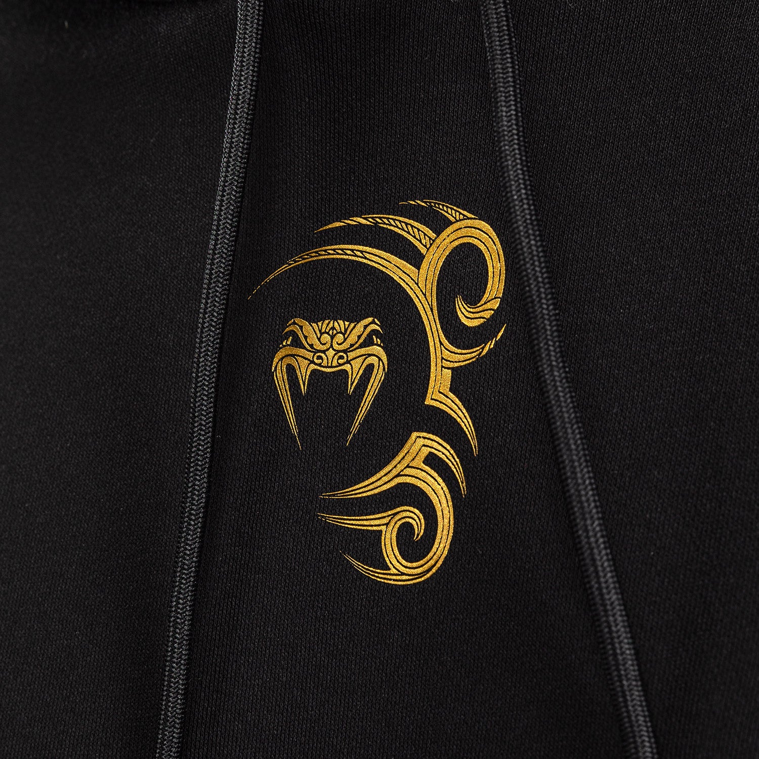venum-x-mike-tyson-tiger-hoodie-herren-schwarz-gold image 7
