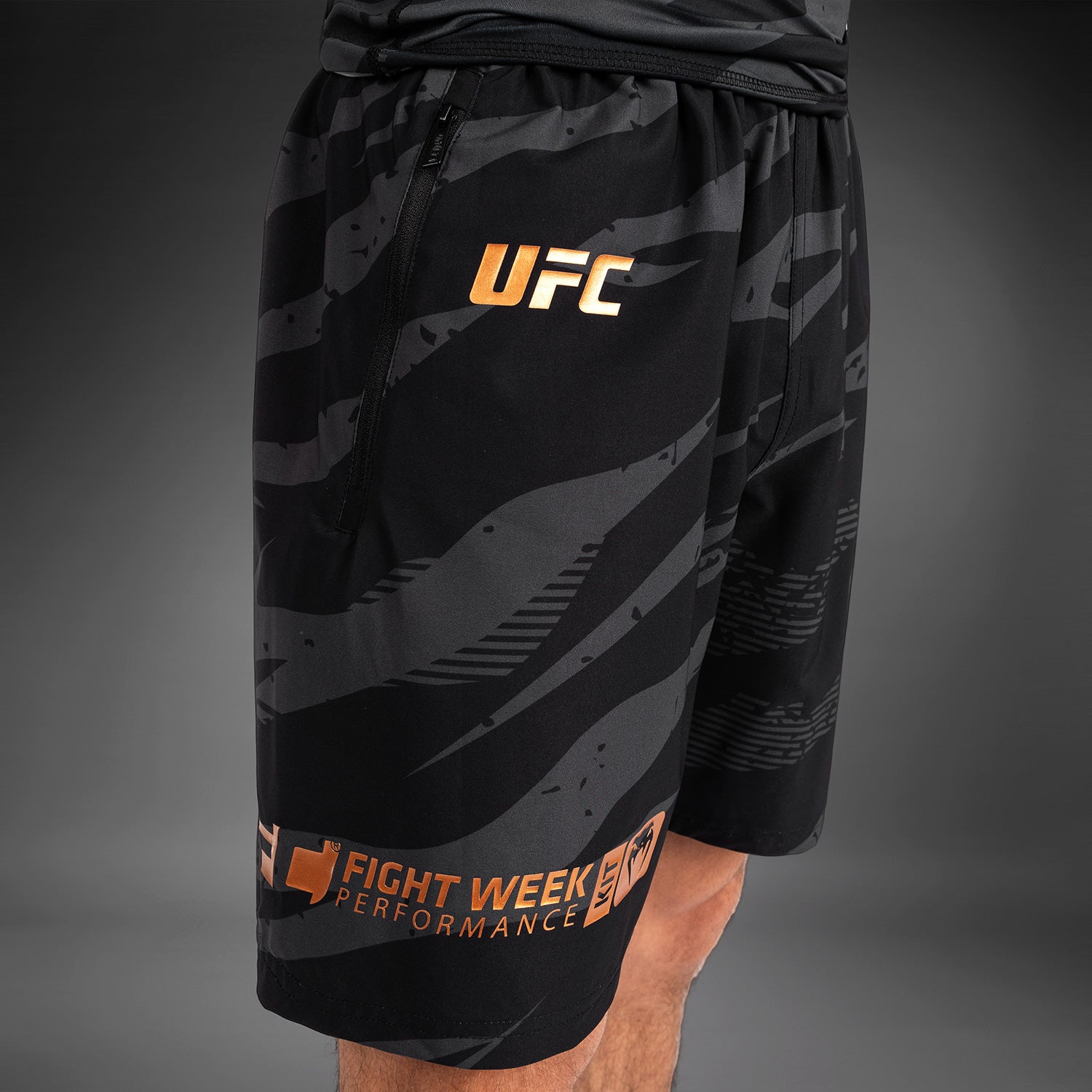 ufc-adrenaline-by-venum-fight-week-performance-shorts-herren-urban-camo image 5