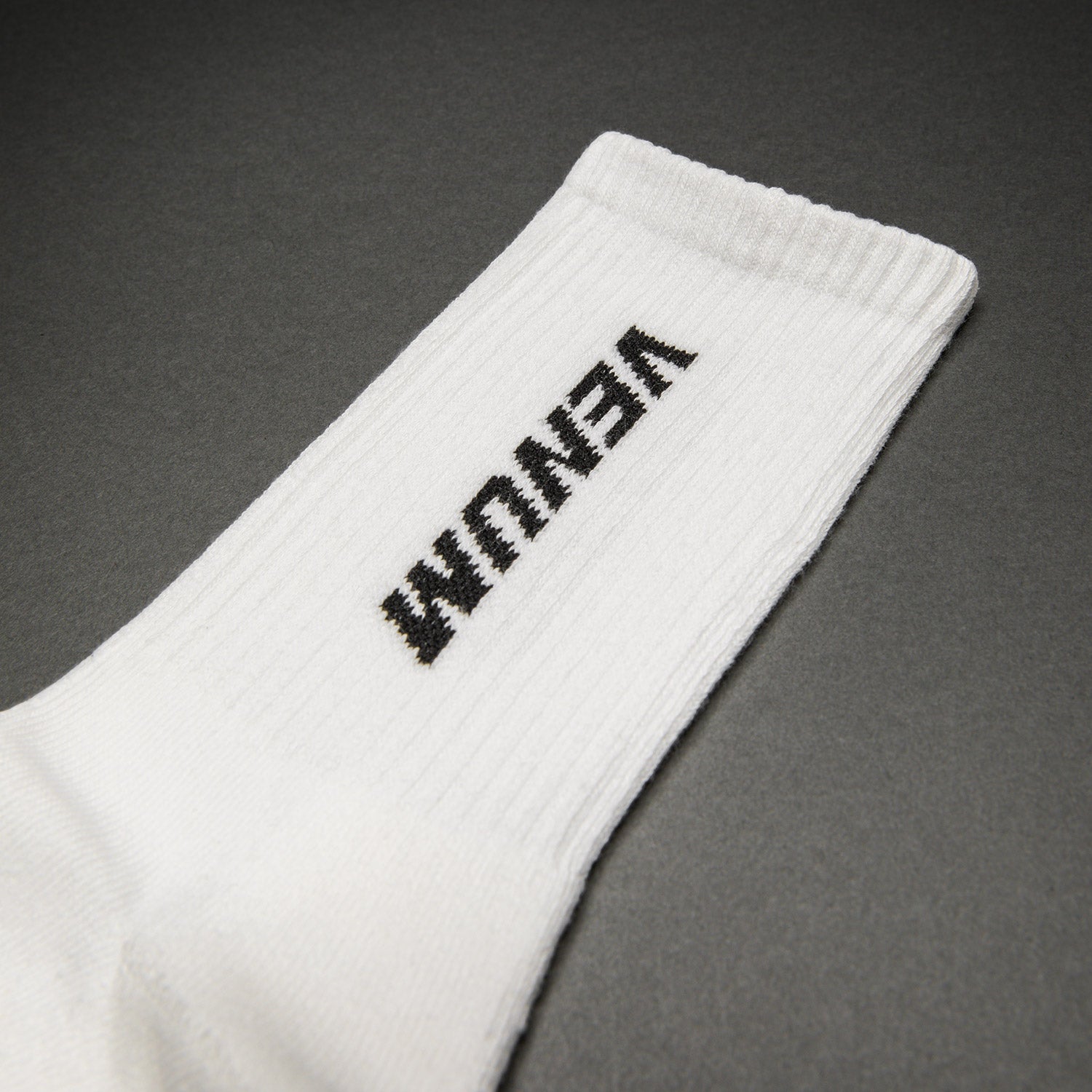 venum-essential-crew-socken-3er-pack-wei-schwarz image 3