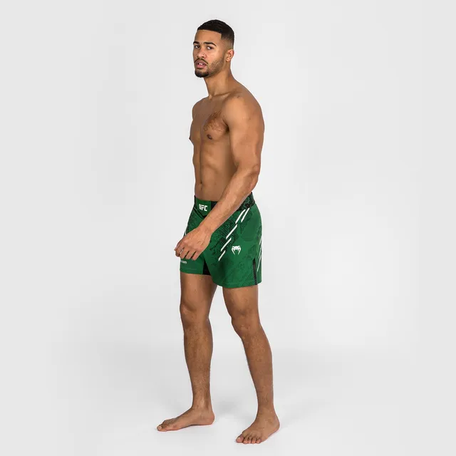 noche-ufc-by-venum-authentic-fight-night-fightshorts-herren-kurz-gr-n image 1