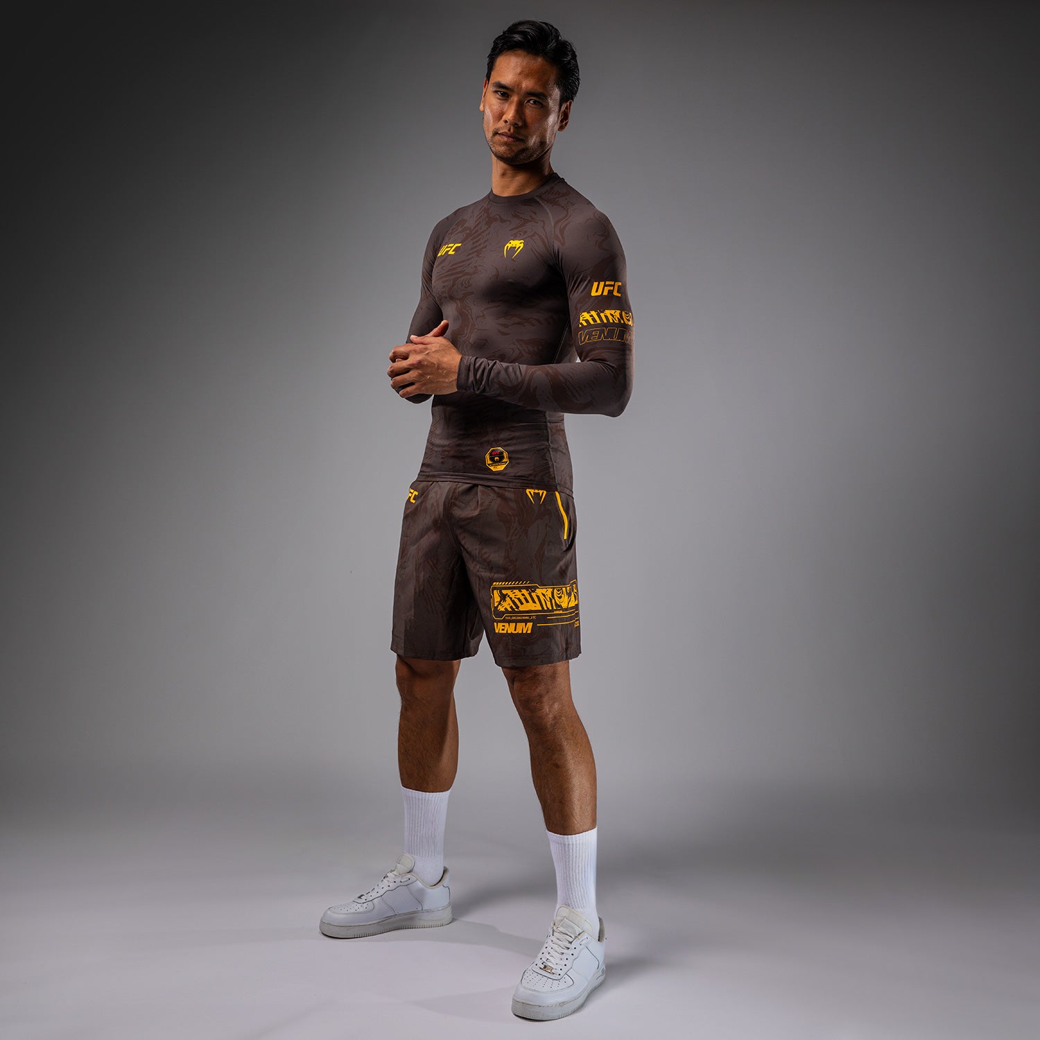 ufc-fusion-by-venum-fight-week-performance-rashguard-herren-langarm-erdiges-brau image 5