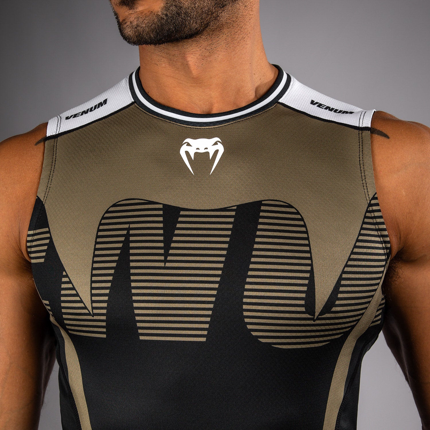 venum-adrenaline-herren-rmelloses-rashguard-schwarz-sand image 3