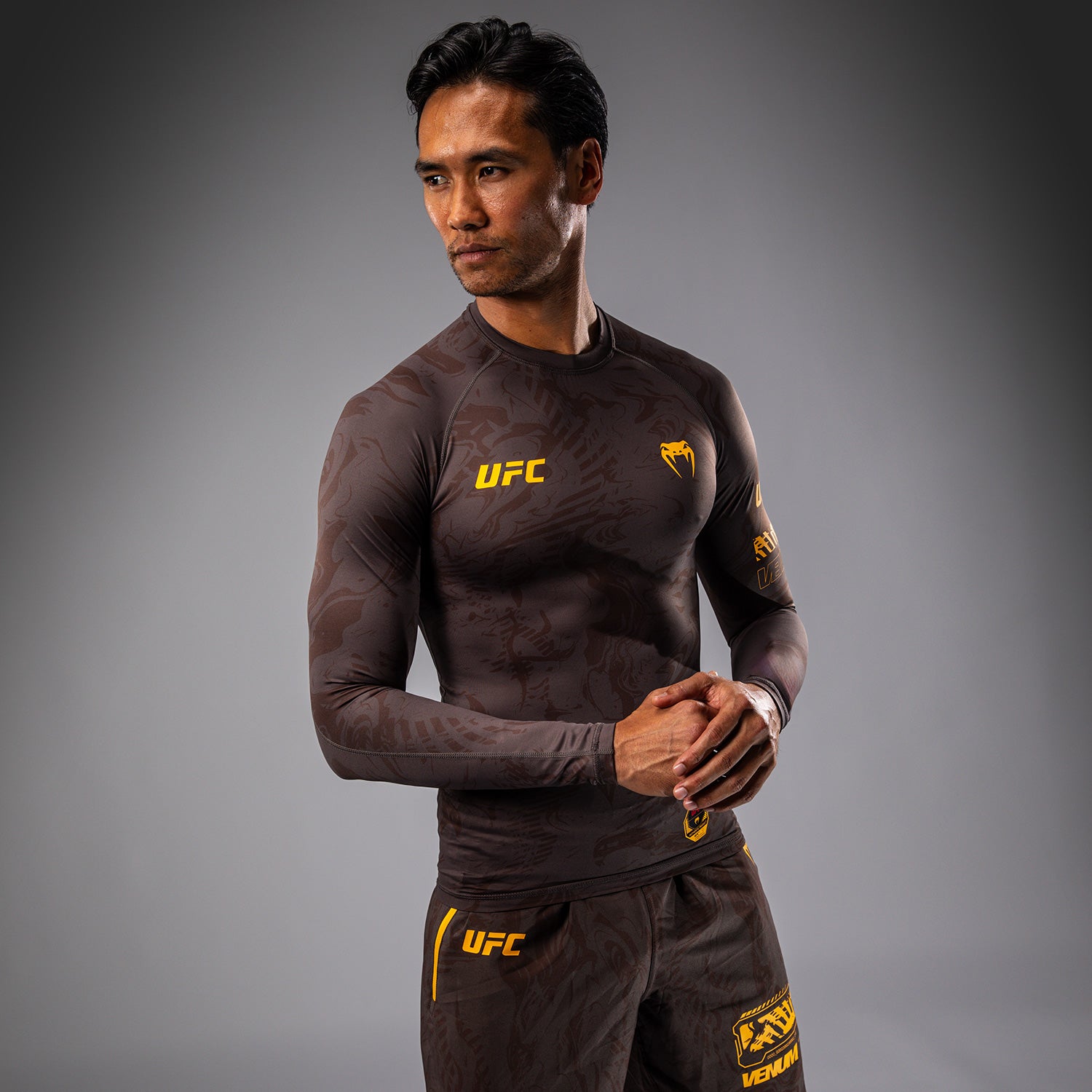 ufc-fusion-by-venum-fight-week-performance-rashguard-herren-langarm-erdiges-brau image 6