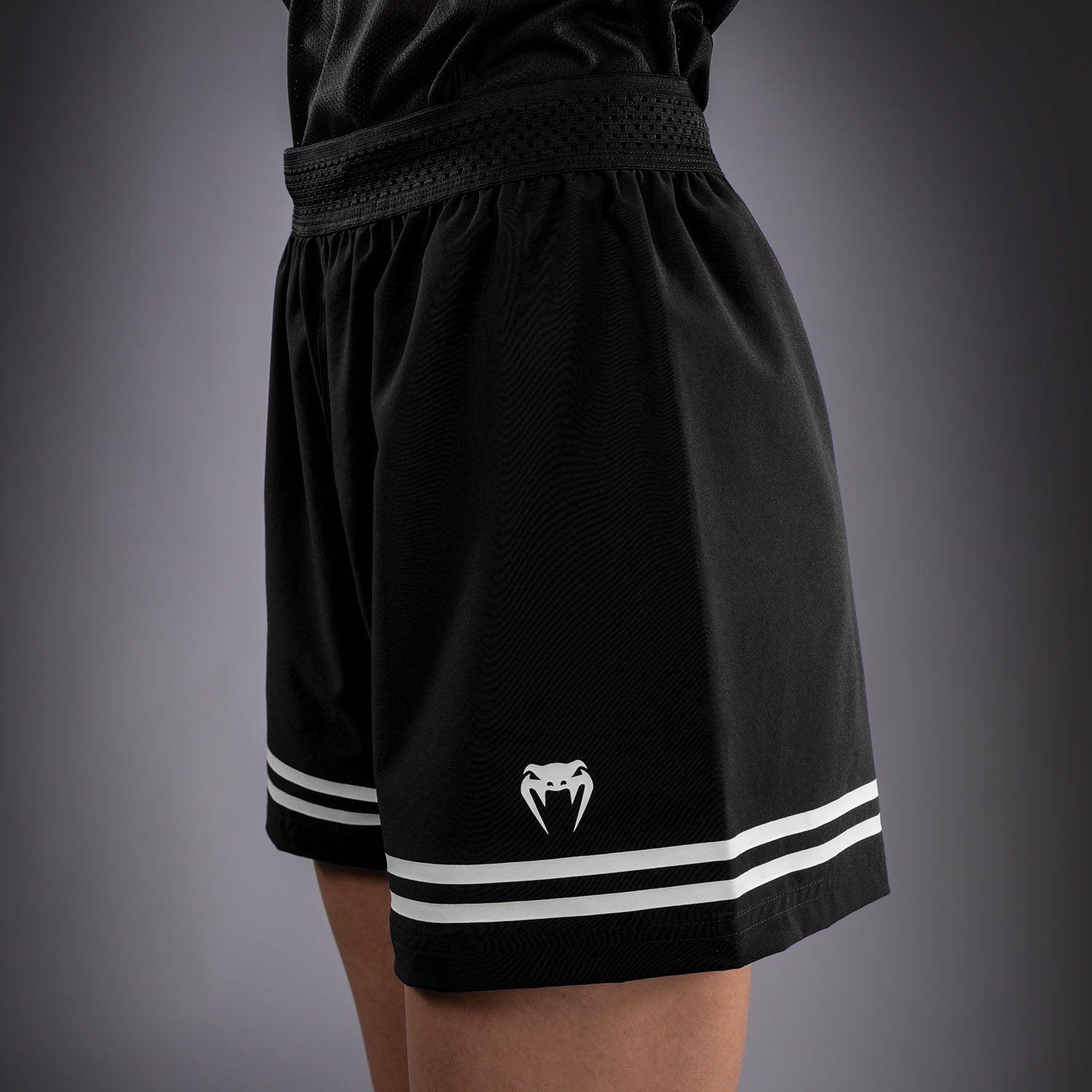 venum-flag-football-shorts-damen-elite-schwarz image 3