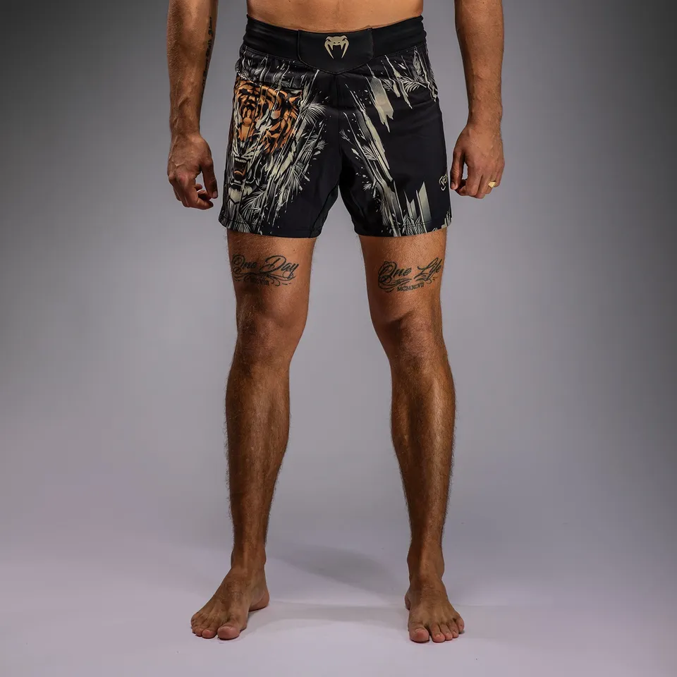 venum-tiger-herren-kampfhose-fightshorts-schwarz-neonorange image 1
