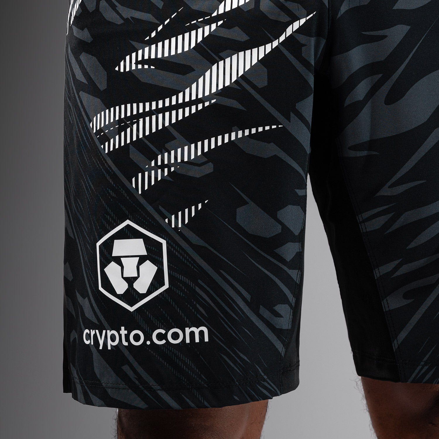 venum-ufc-fusion-authentic-fight-night-fight-short-long-fit-schwarz image 6