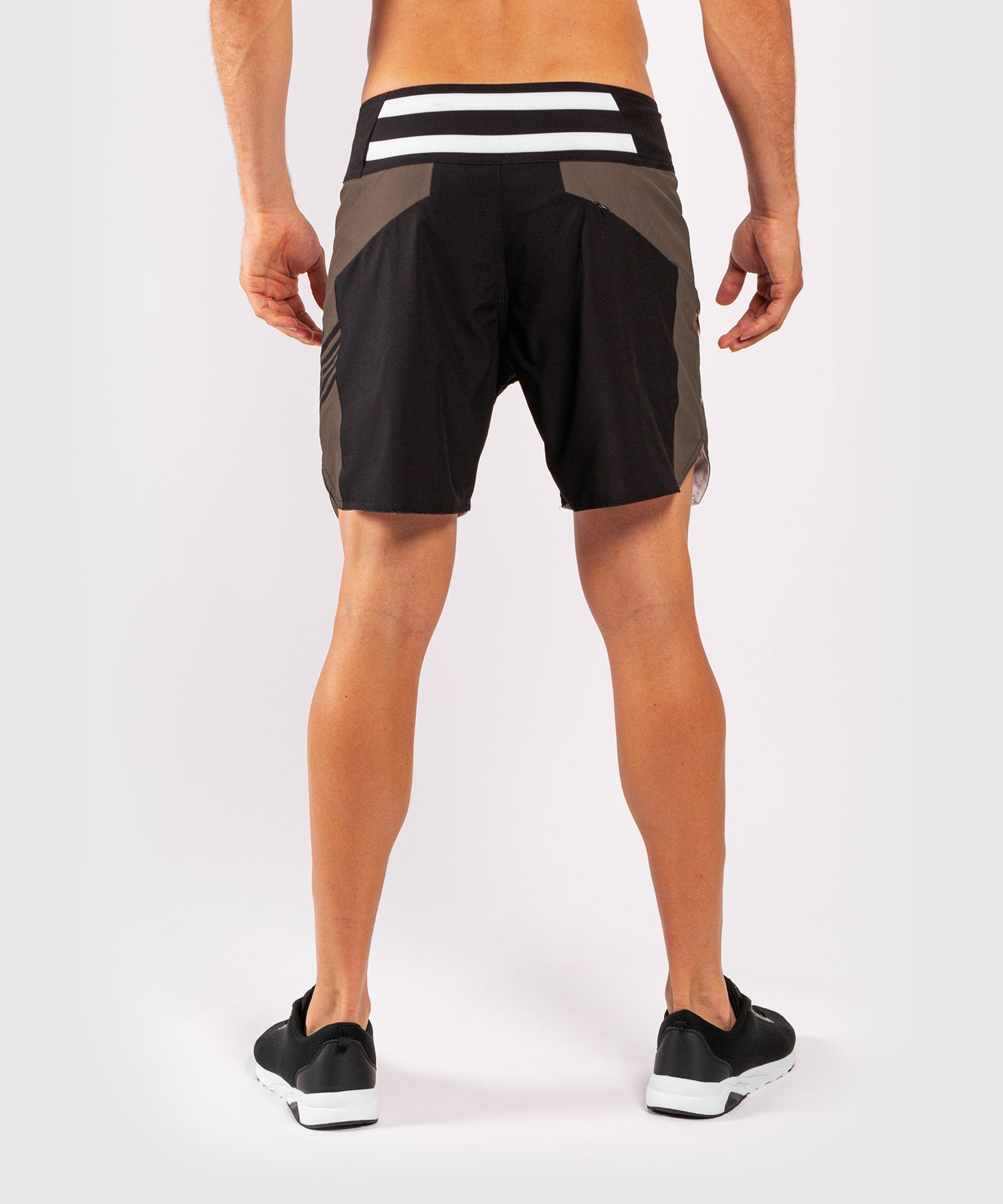 venum-cargo-badeshorts-schwarz-grau image 4