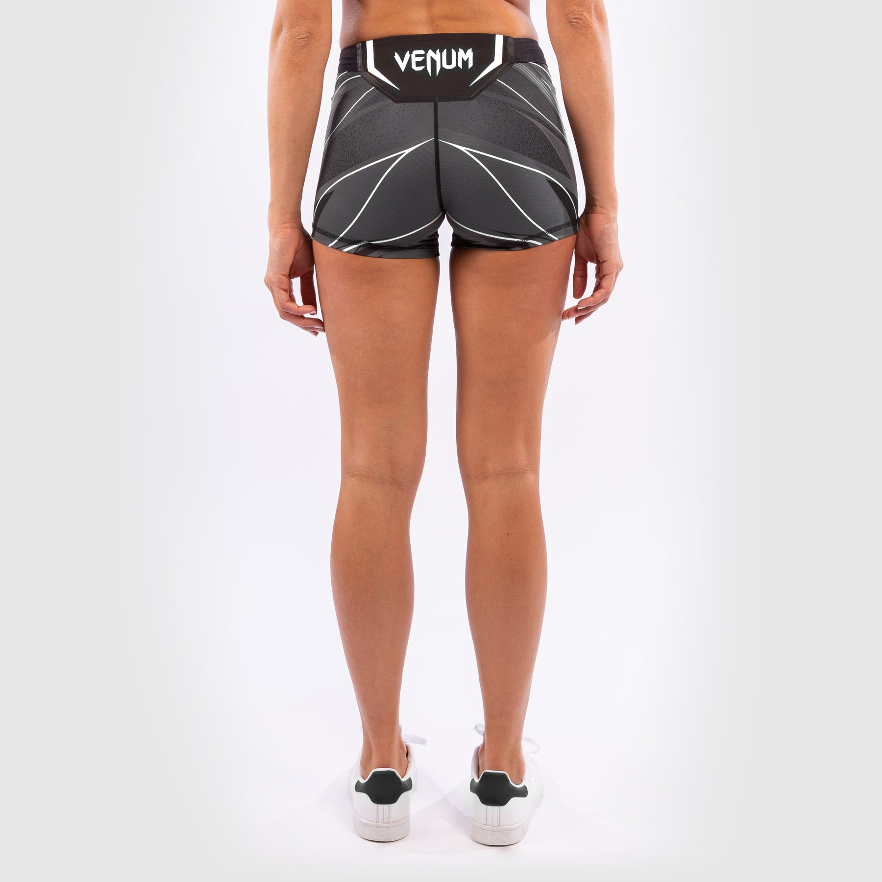 ufc-venum-authentic-fight-night-damen-vale-tudo-shorts-short-fit-schwarz image 4