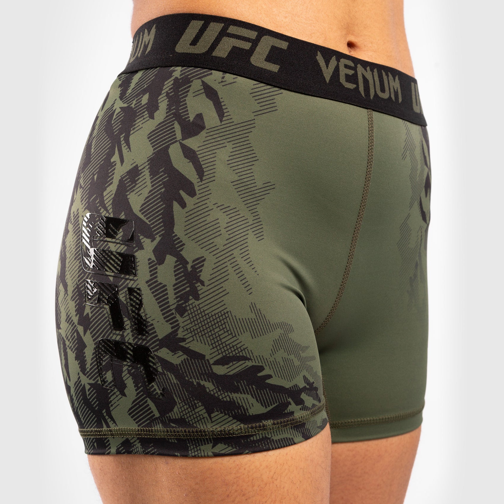 venum-ufc-authentic-fight-week-damen-kompressionsshorts-khaki image 4