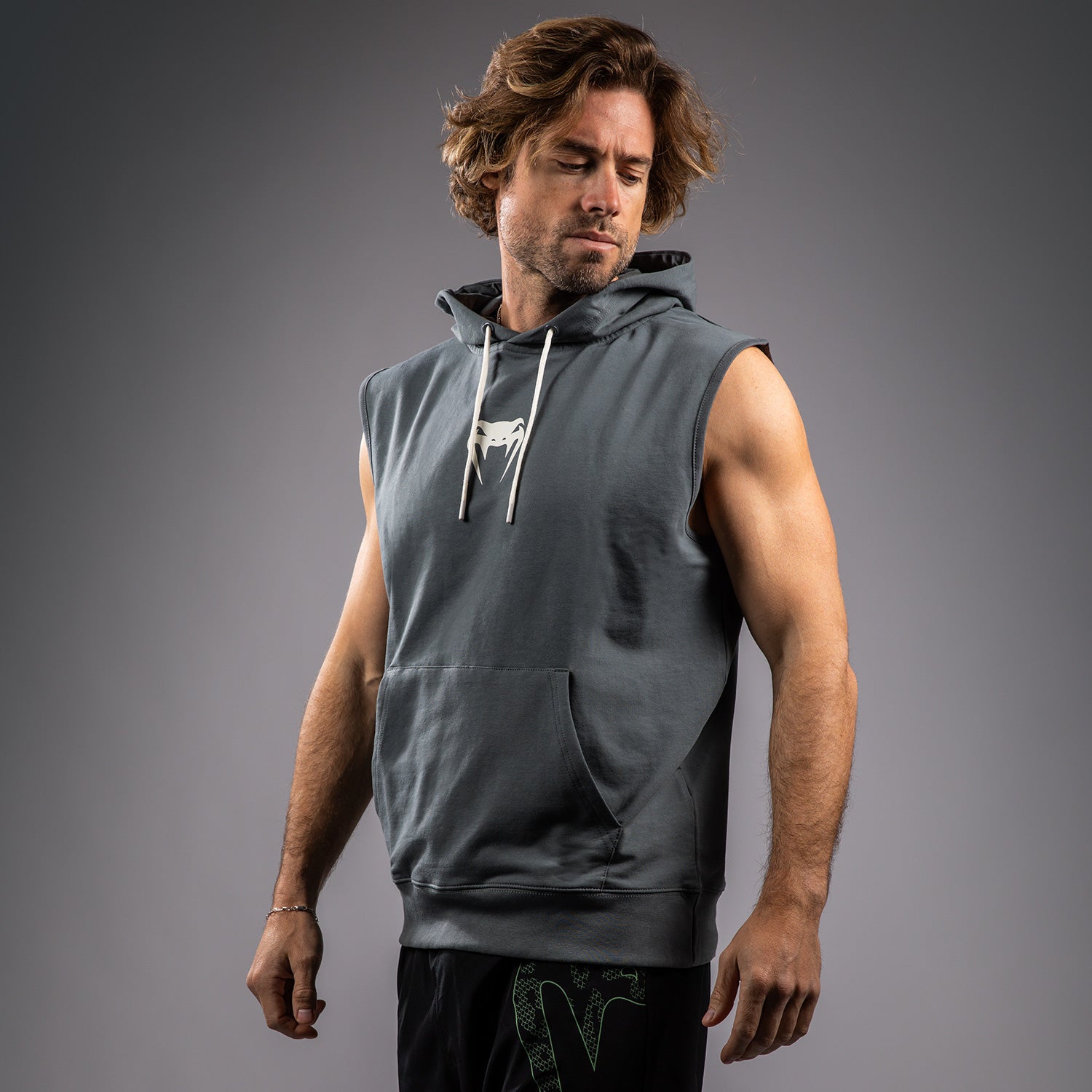 venum-sparring-rmelloser-hoodie-herren-sturmgrau image 2