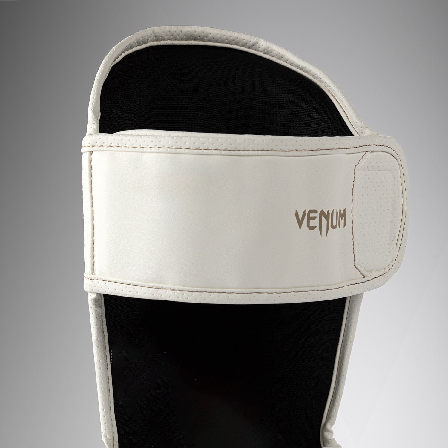 venum-impact-evo-scales-schienbeinschoner-elfenbein-f-r-kickboxen-und-muay-thai image 5