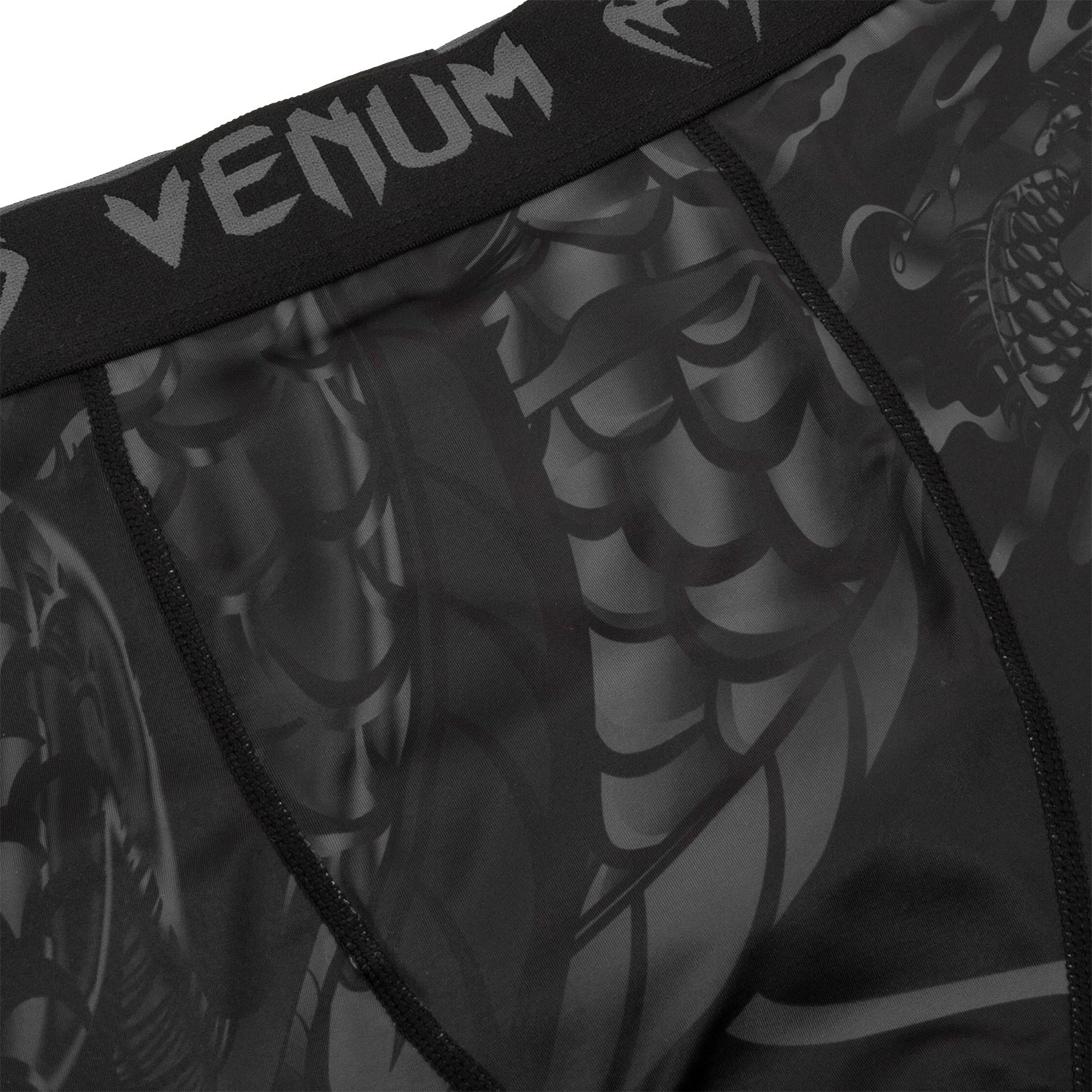 venum-dragon-s-flight-kompressions-shorts-herren-schwarz-schwarz image 5