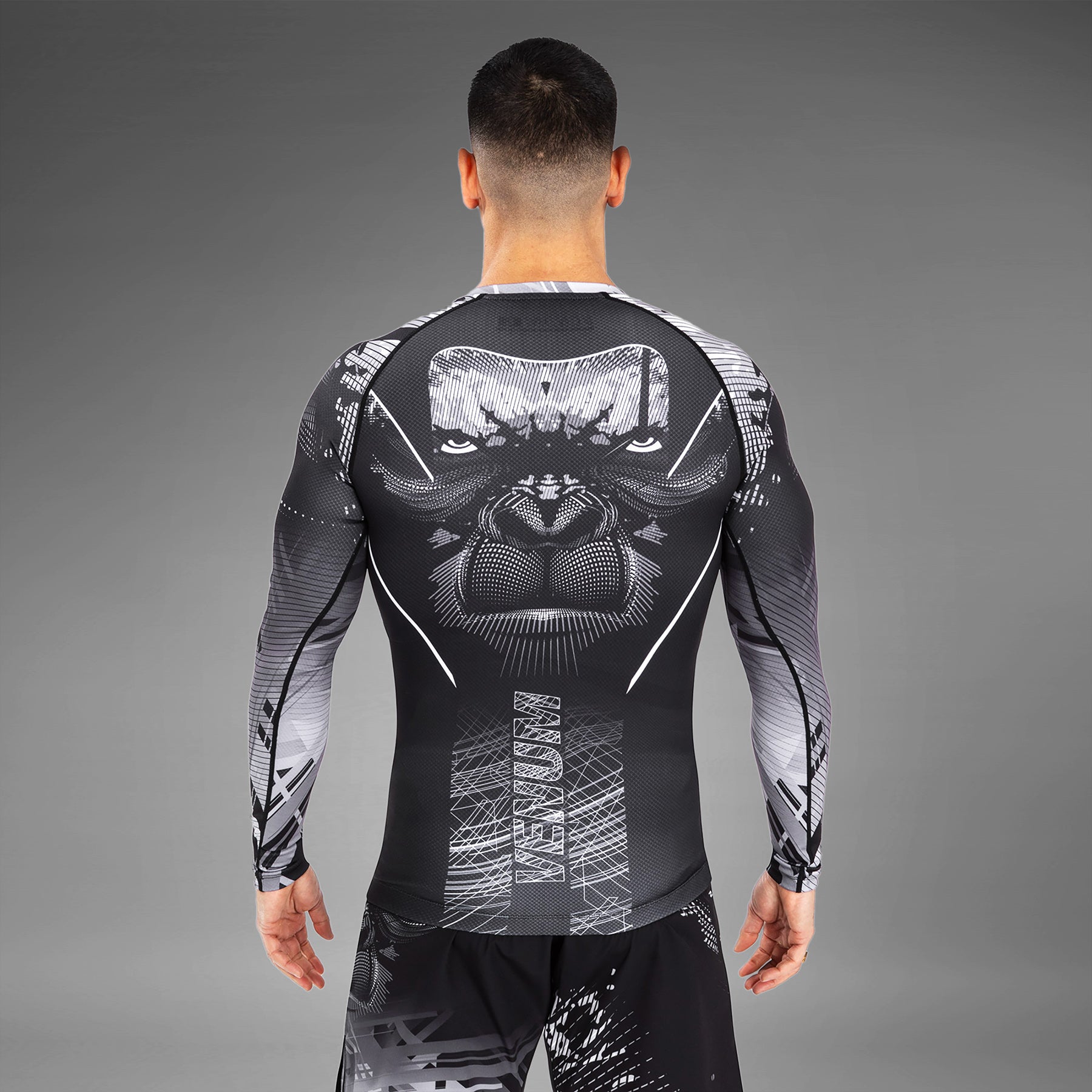venum-gorilla-jungle-rashguard-langarm-herren-schwarz-wei image 2