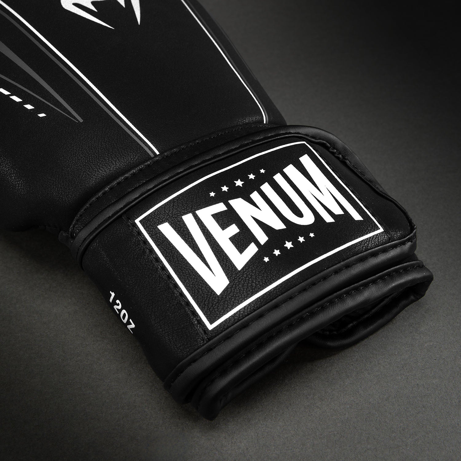 venum-streamline-boxhandschuhe-schwarz-wei image 3