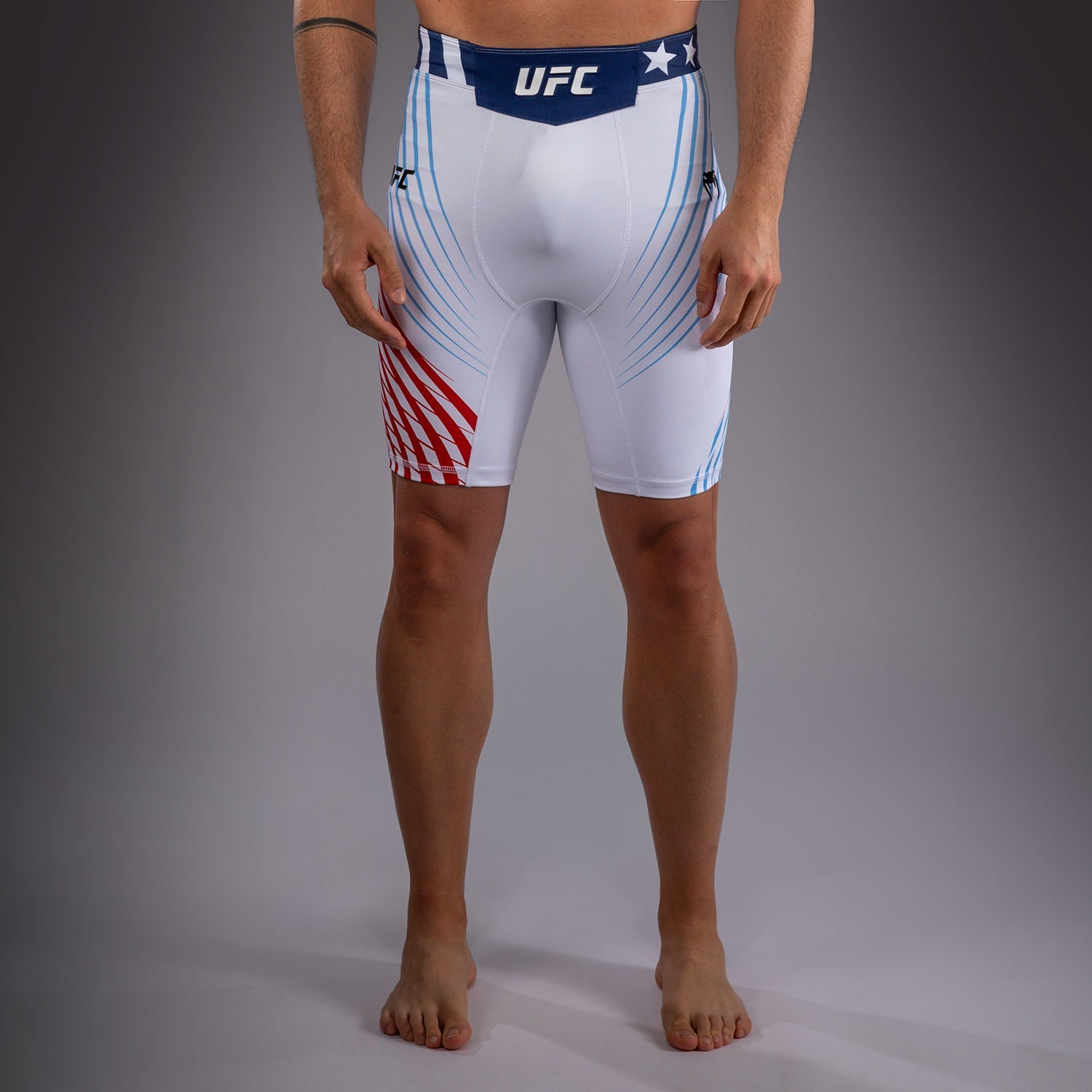 ufc-freedom-250-by-venum-vale-tudo-shorts-herren-wei image 1