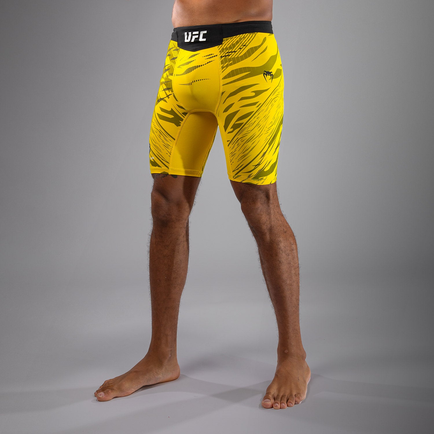 ufc-fusion-by-venum-authentic-fight-night-herren-vale-tudo-short-gelb-2 image 3