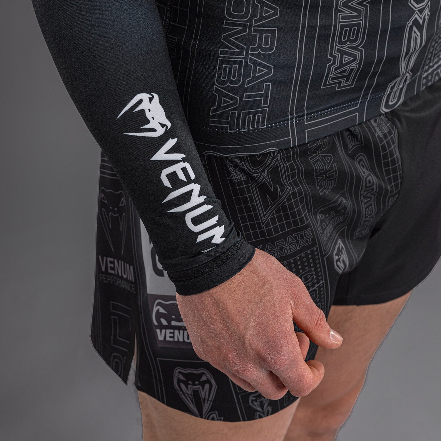 karate-combat-by-venum-langarm-rashguard-schwarz-grau image 6