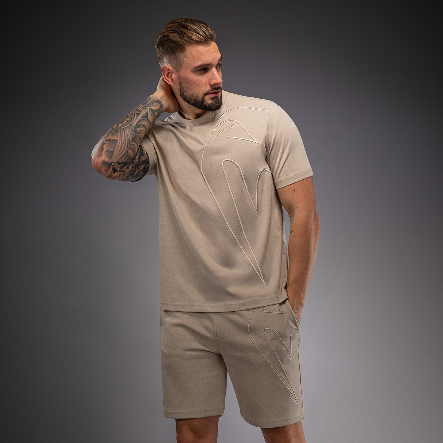 venum-giant-3d-t-shirt-hellbeige image 2