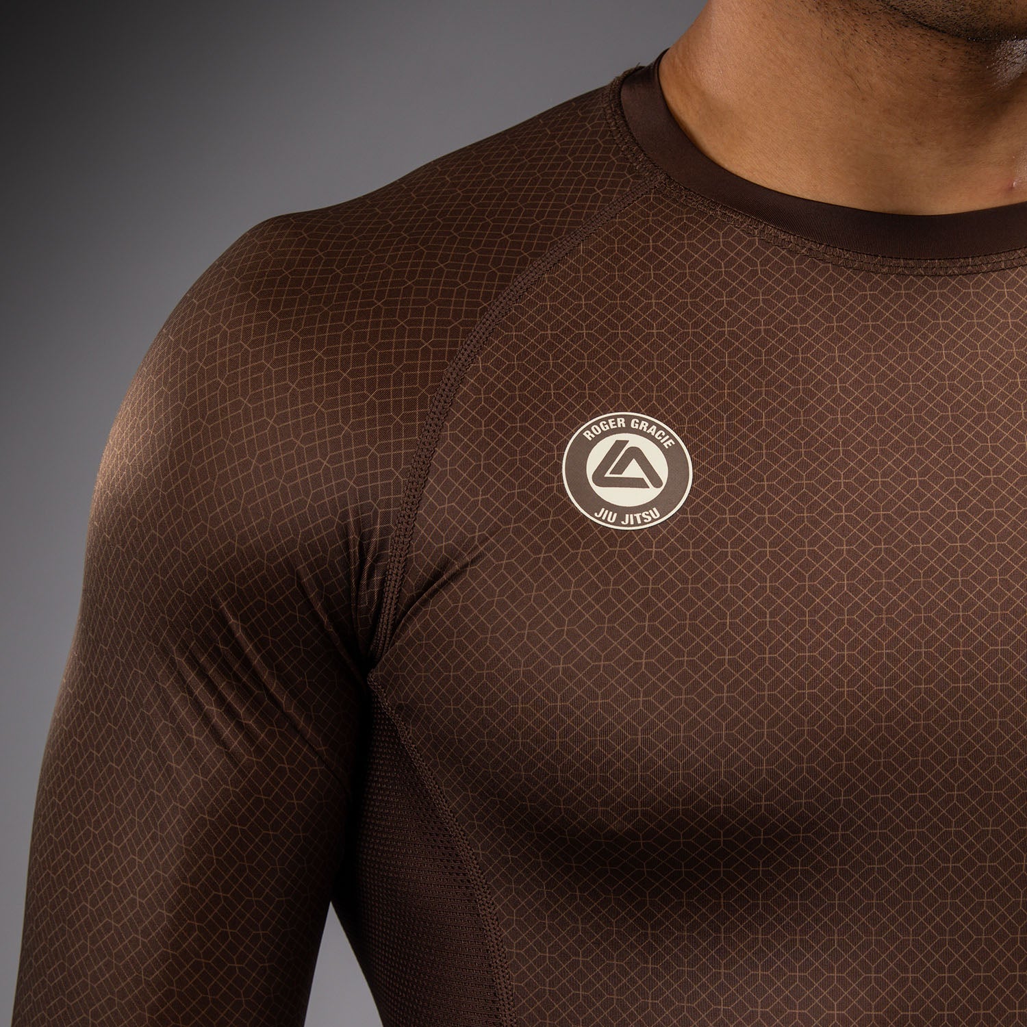 venum-x-roger-gracie-academy-langarm-rashguard-herren-dunkelbraun image 4