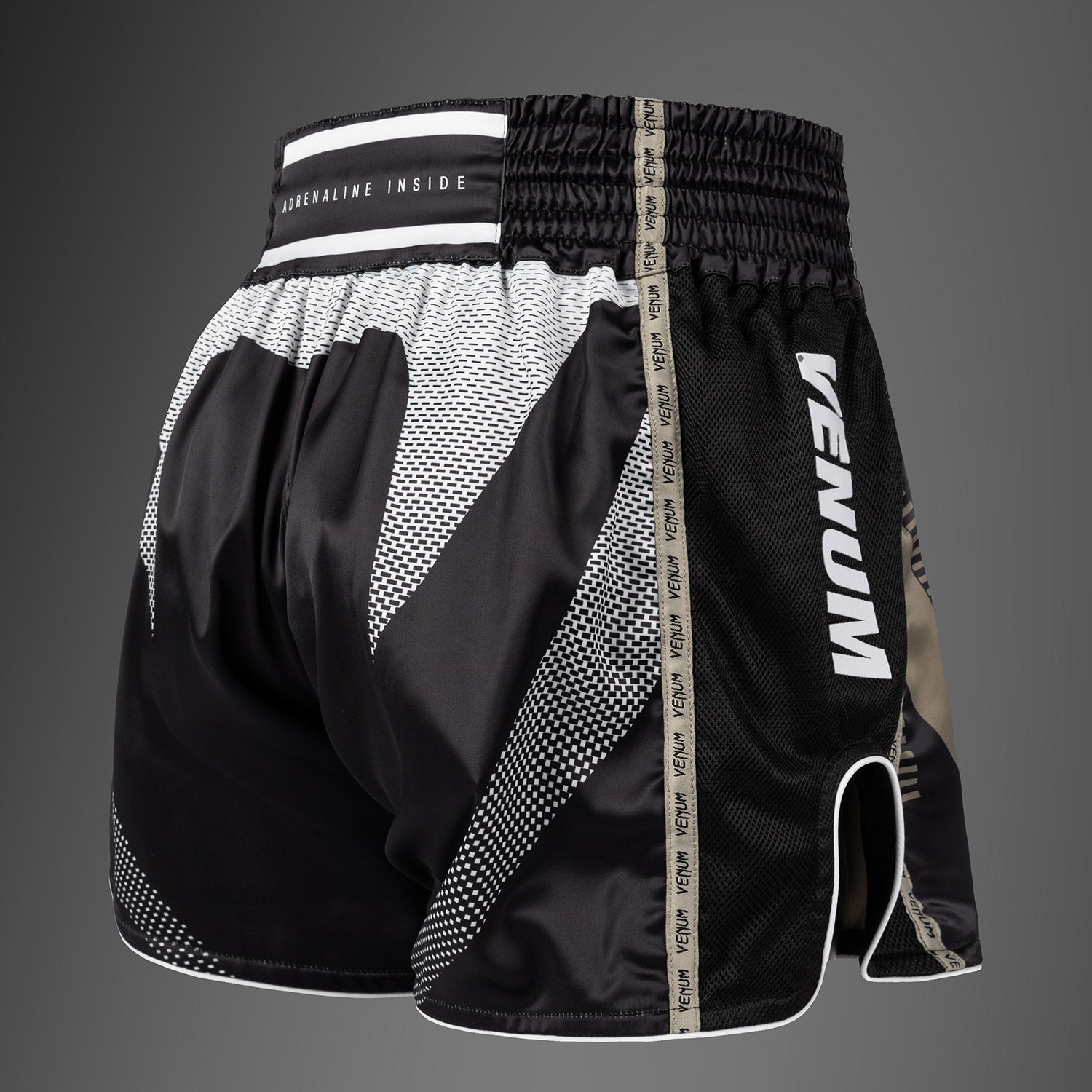 venum-adrenaline-muay-thai-shorts-schwarz-sand image 3