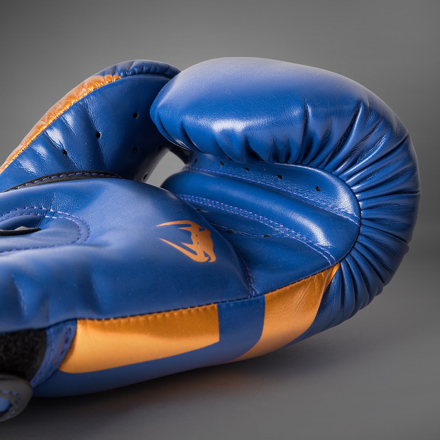 venum-elite-boxhandschuhe-royal-blau-spezialausgabe-2 image 4