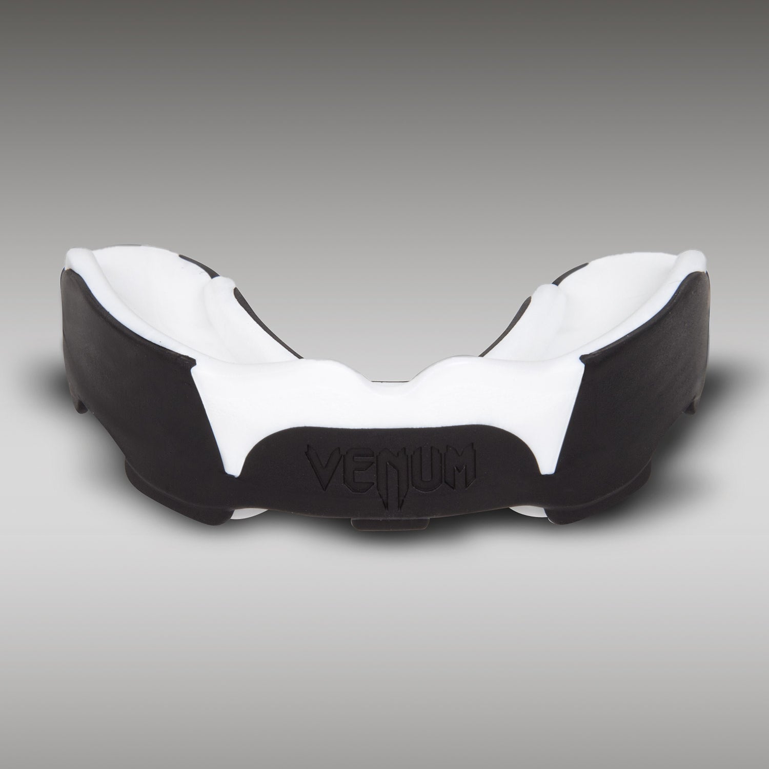 venum-predator-mundschutz-schwarz-wei image 2