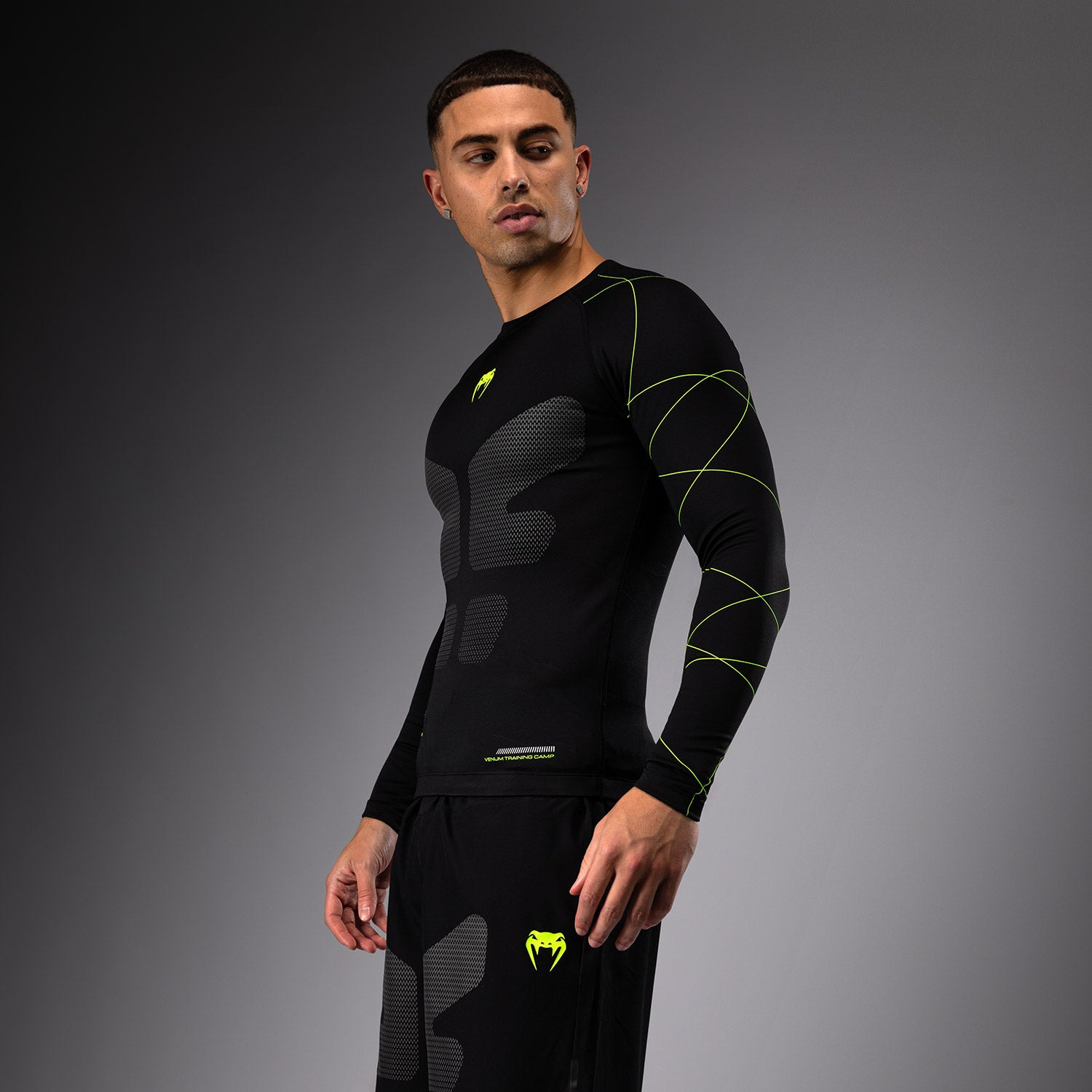 venum-training-camp-4-0-langarm-rashguard-herren-schwarz-neongr-n image 3