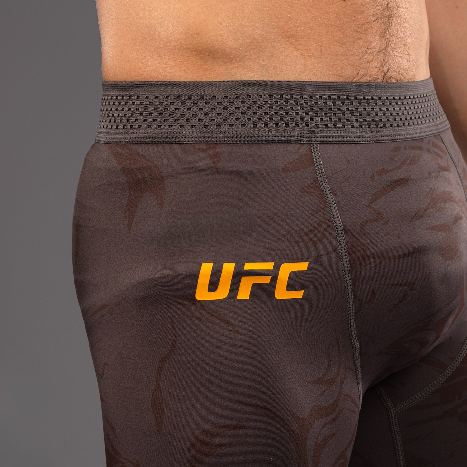 venum-ufc-fusion-by-venum-fight-week-vale-tudo-short-herren-erdiges-braun image 7