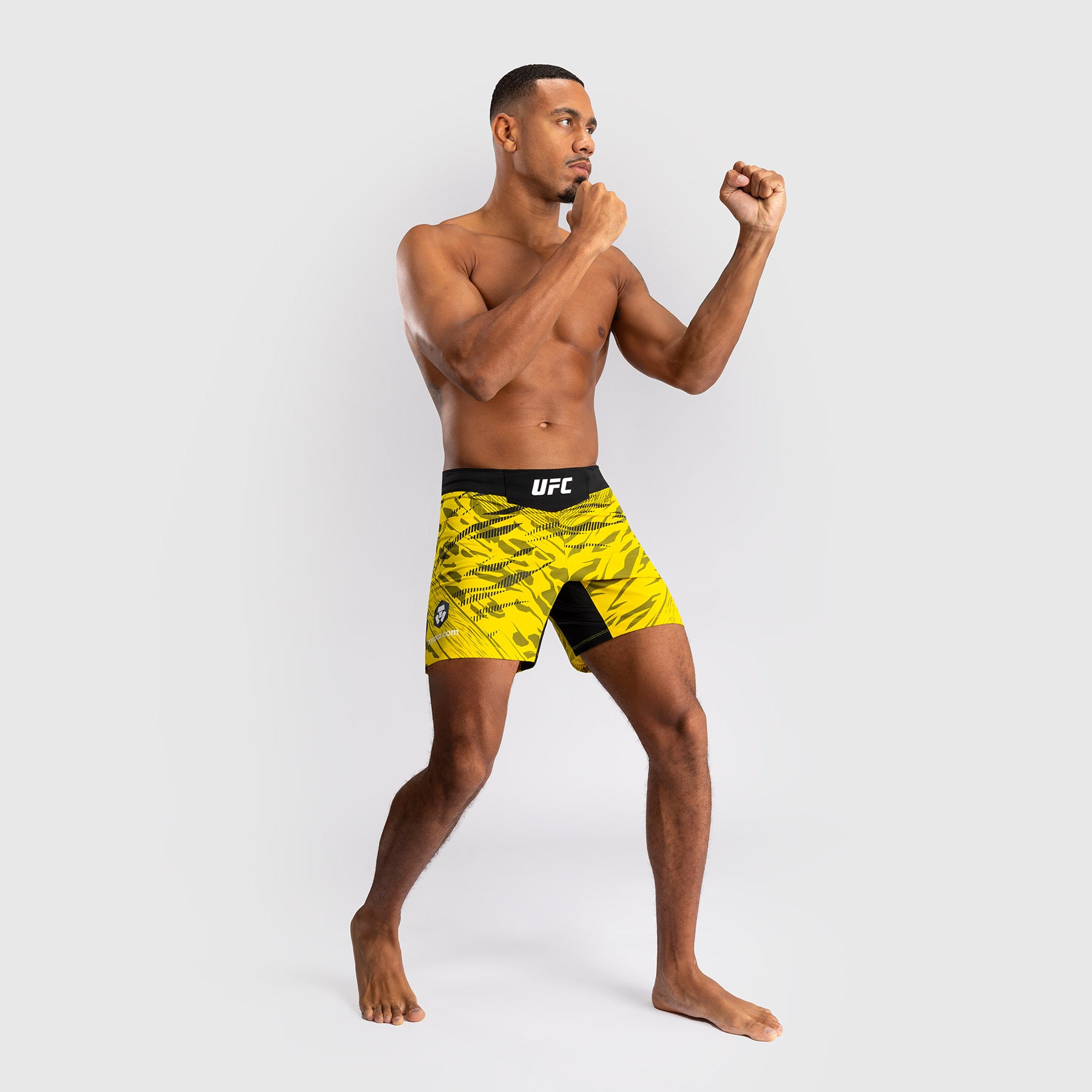 ufc-fusion-by-venum-authentic-fight-night-herren-fight-short-short-fit-gelb image 8