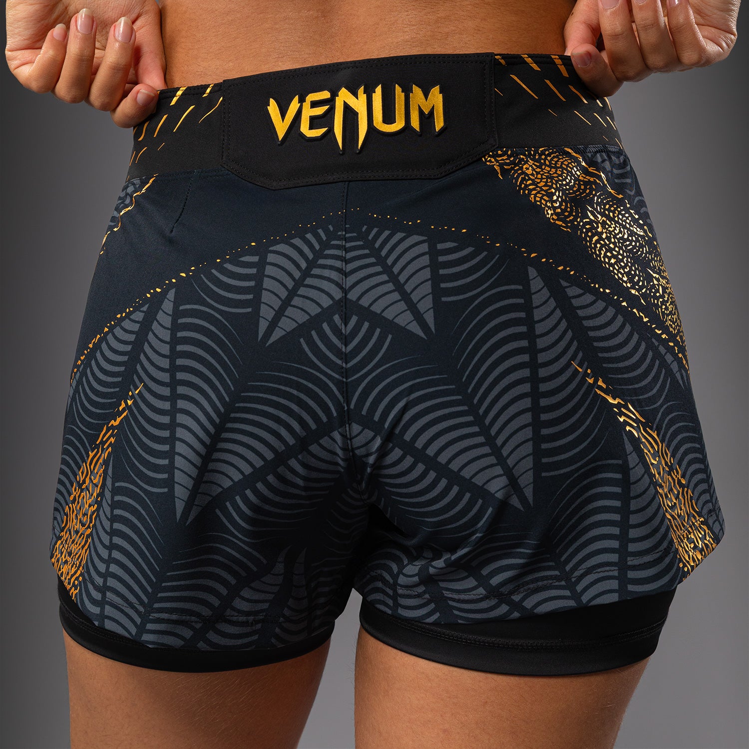 ufc-zenith-by-venum-authentic-fight-night-fight-short-damen-champion-schwarz-gol image 8