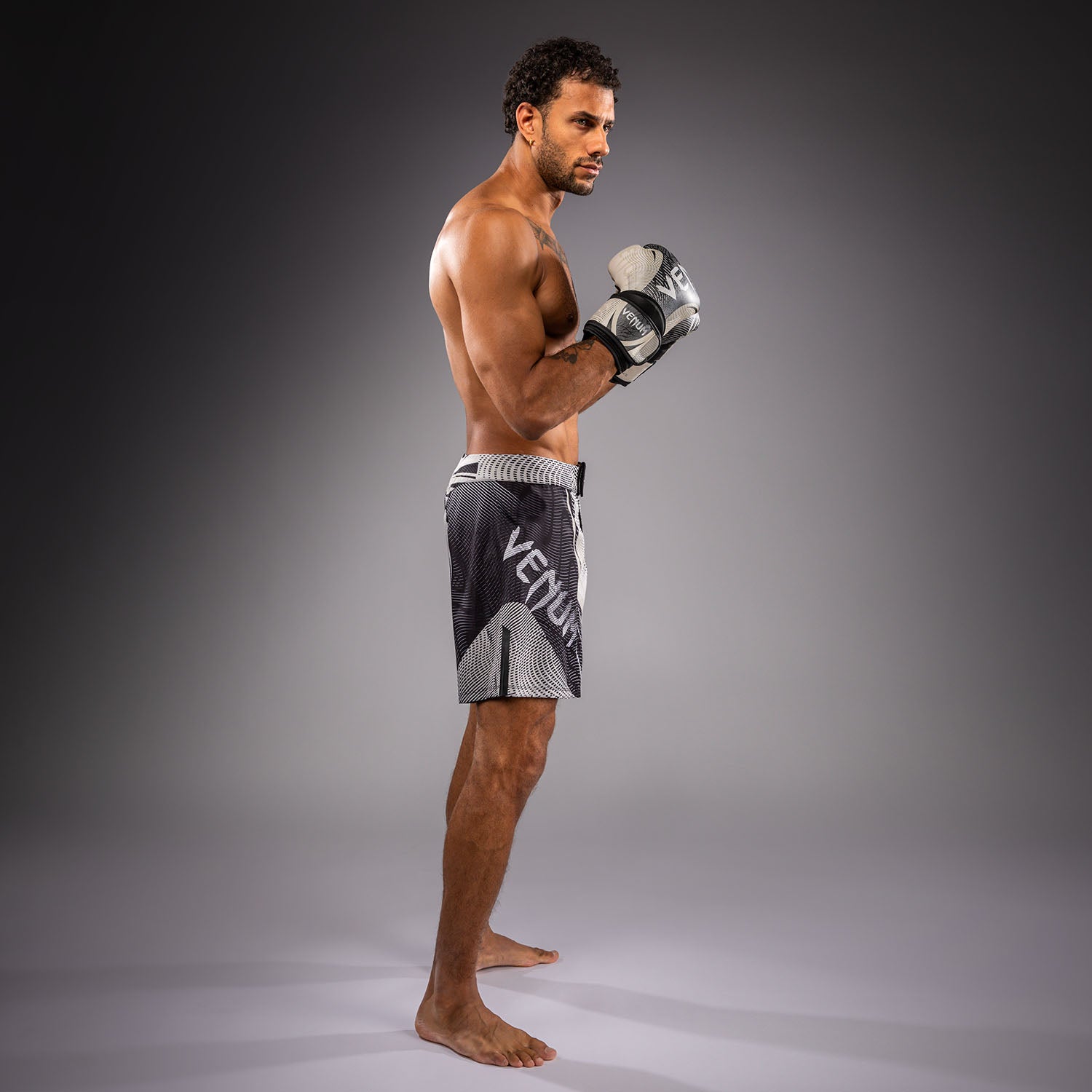 venum-galactic-3-0-fightshorts-cremewei-schwarz image 3