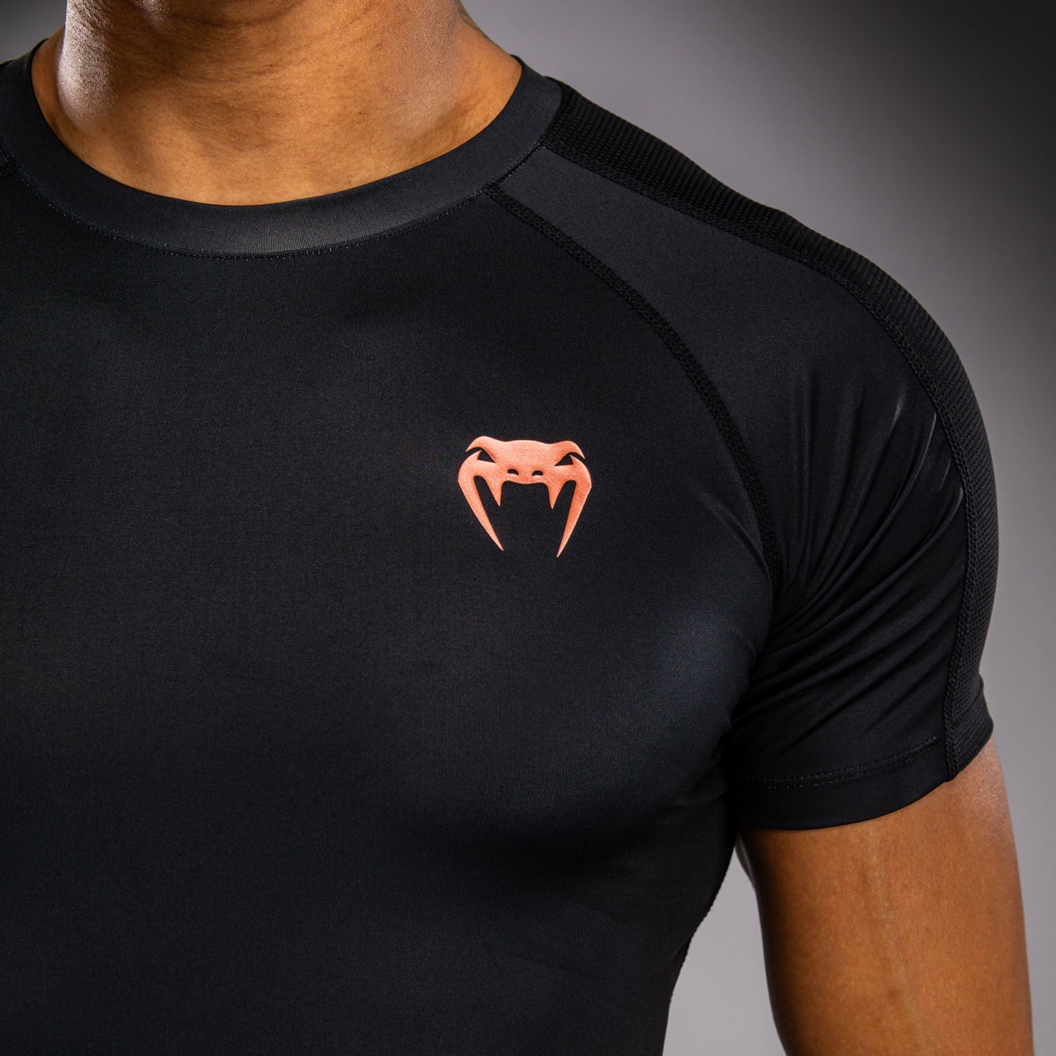 venum-thunder-dragon-kurzarm-rashguard-schwarz-grau-kupfer image 6