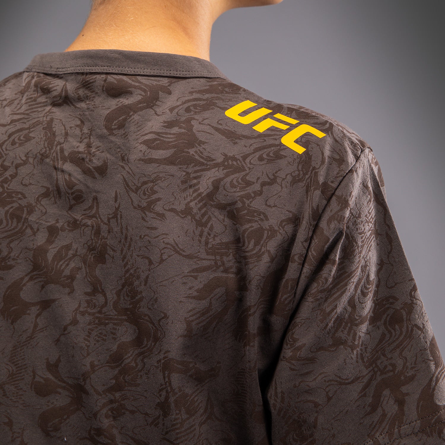 ufc-fusion-by-venum-fight-week-damen-t-shirt-kurzarm-baumwolle-erdiges-braun image 6