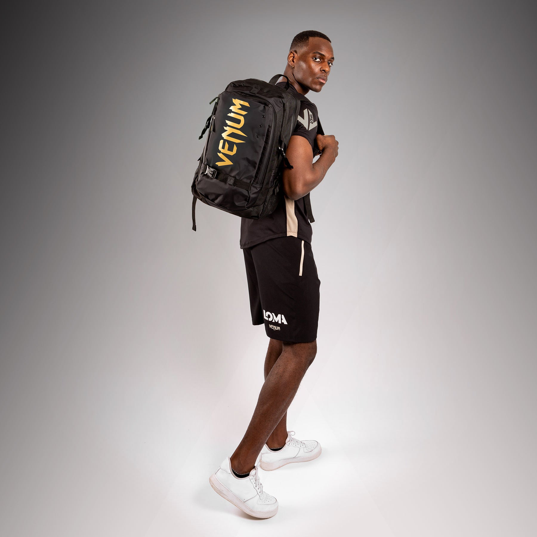 venum-challenger-pro-evo-backpack-schwarz-gold image 2