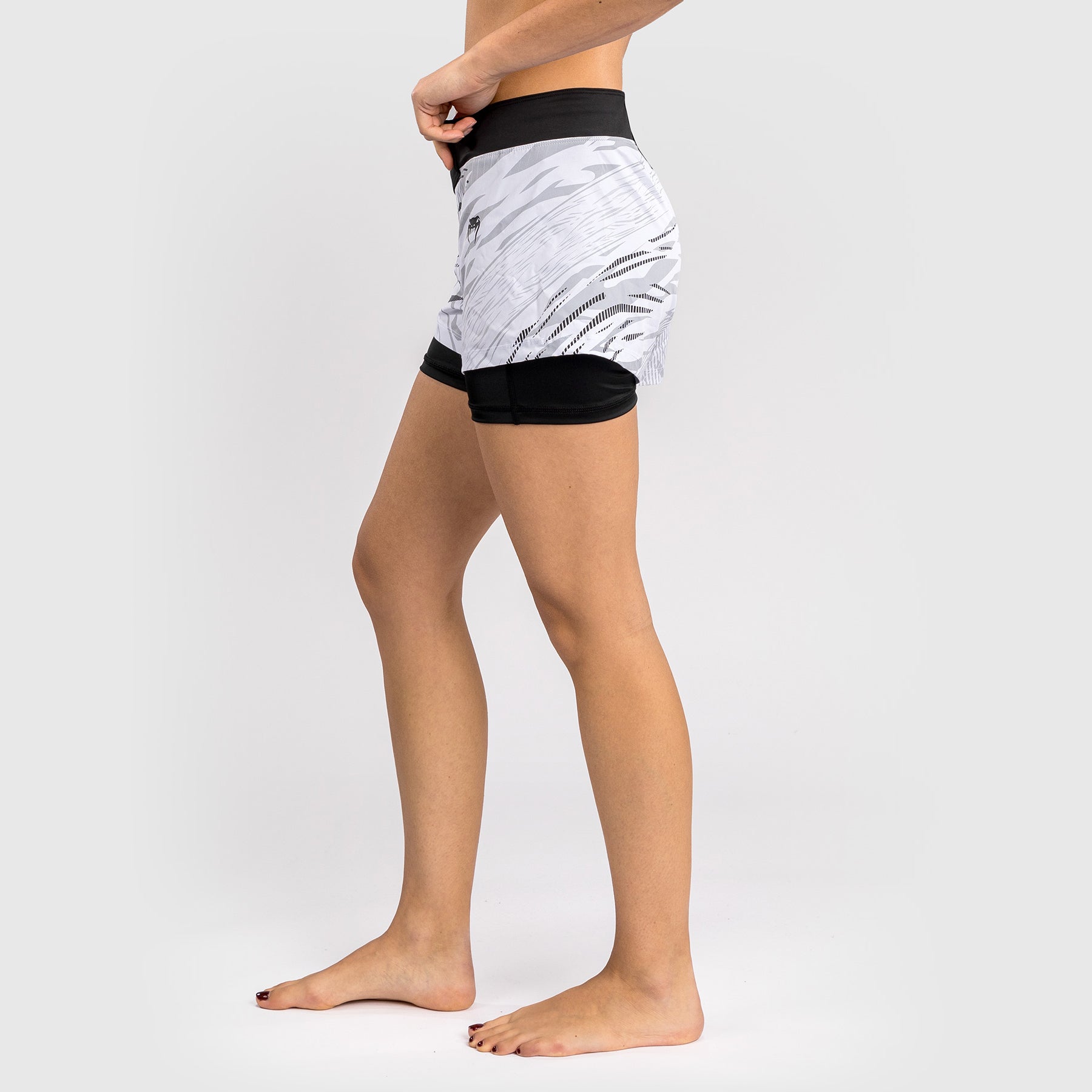 venum-ufc-fusion-personalized-authentic-fight-night-damen-fight-short-wei image 7