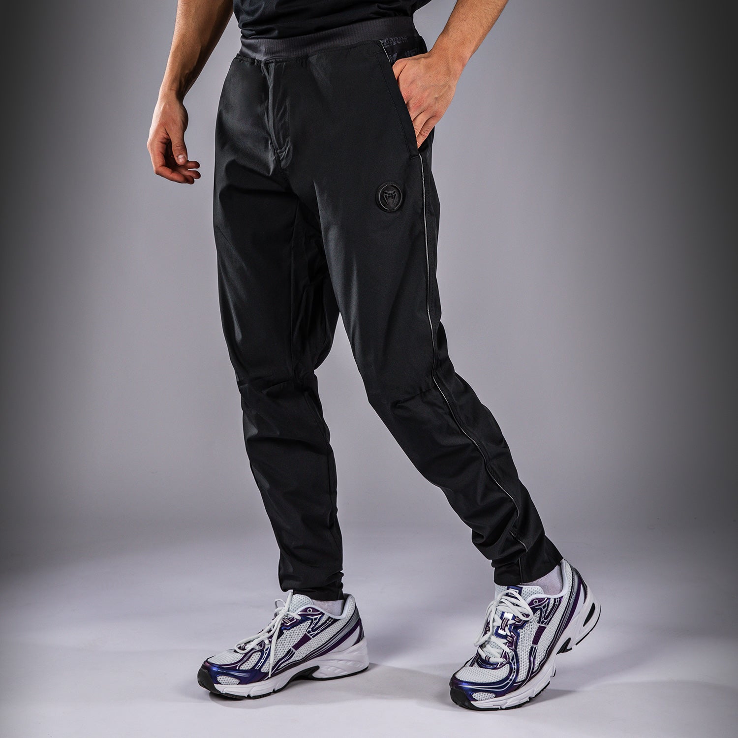 venum-aero-track-jogger-herren-schwarz image 2