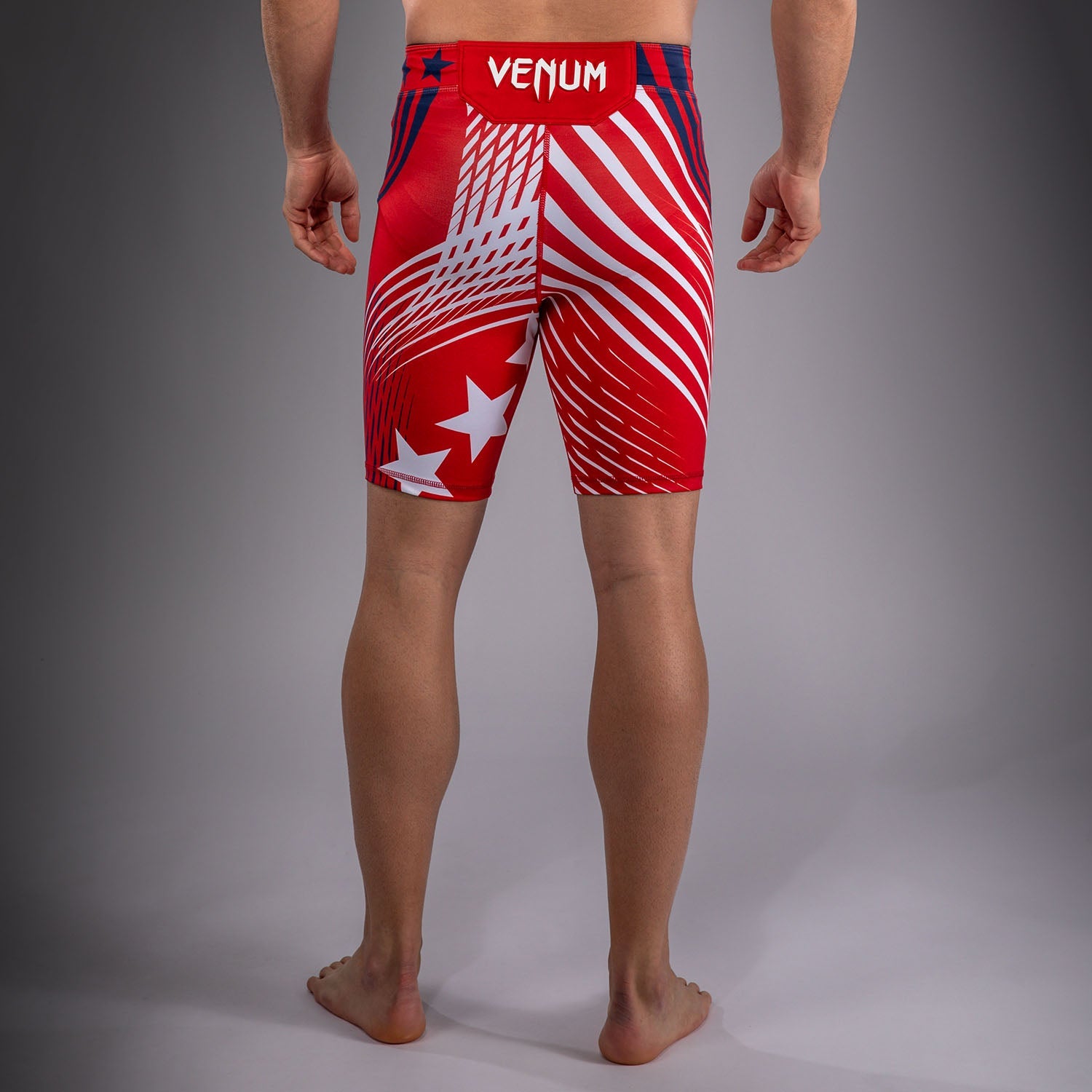 ufc-freedom-250-by-venum-authentic-fight-night-vale-tudo-shorts-herren-rot image 4