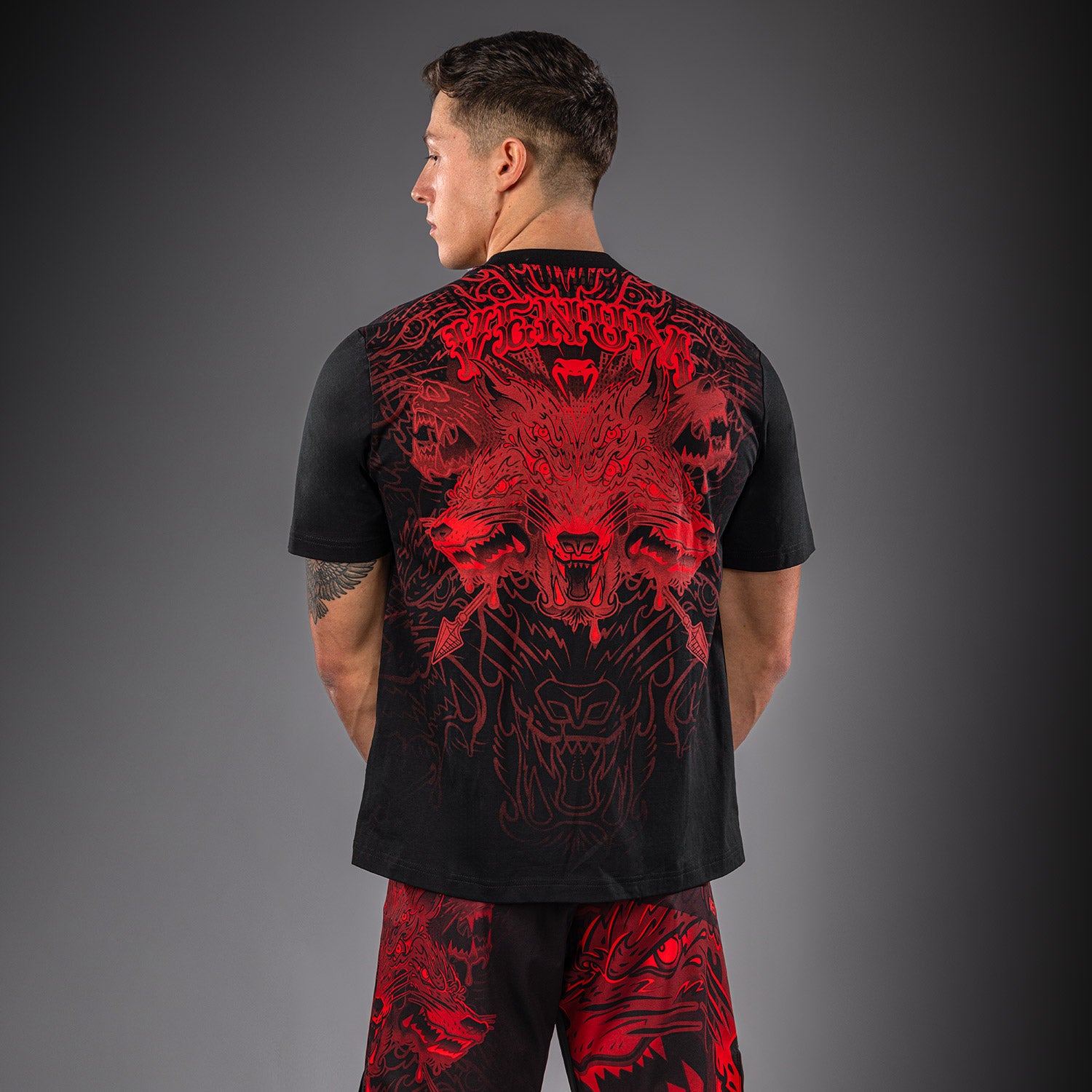 venum-wolf-atak-t-shirt-herren-schwarz-rot image 4