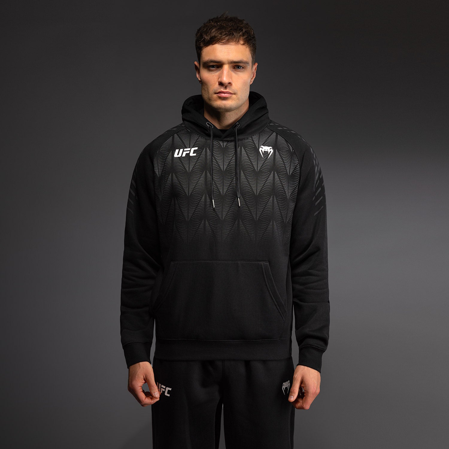 ufc-zenith-by-venum-replica-hoodie-schwarz-herren image 1