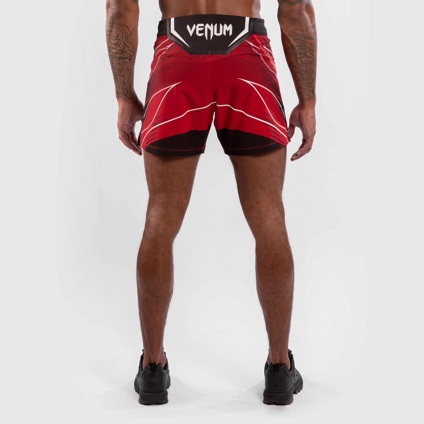 venum-ufc-authentic-fight-night-herren-shorts-rot image 3