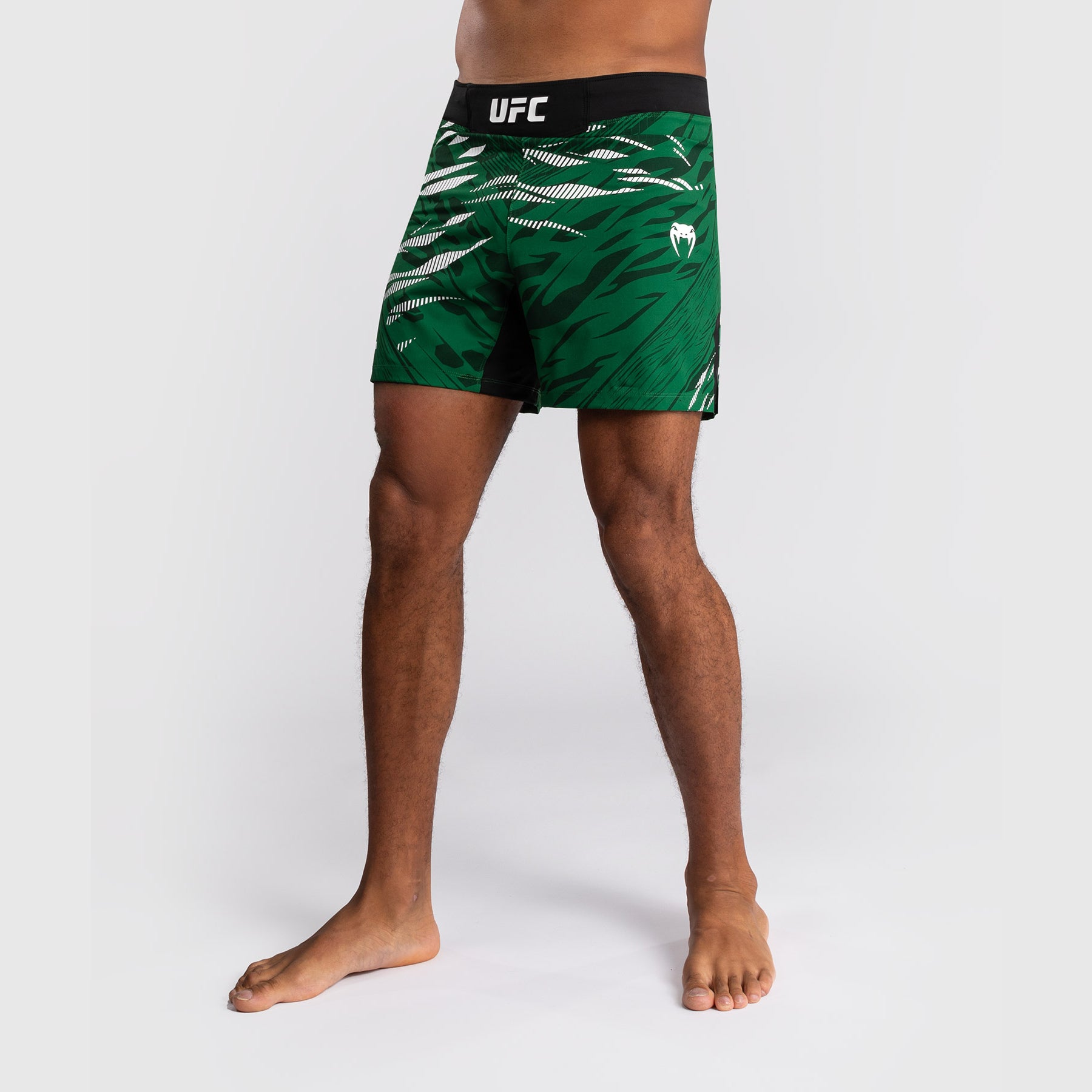 ufc-fusion-by-venum-authentic-fight-night-fight-short-herren-short-fit-gr-n image 4