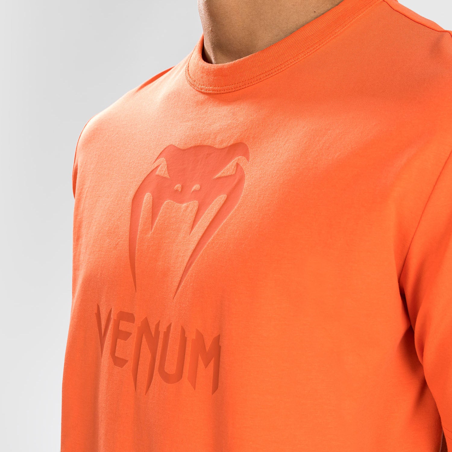 venum-classic-t-shirt-orange-orange image 2