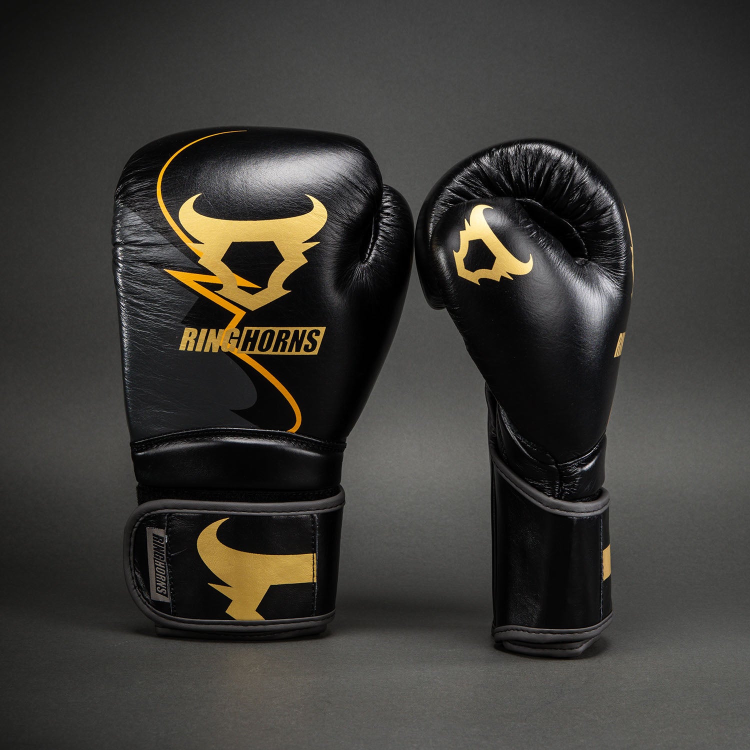 ringhorns-charger-by-venum-boxhandschuhe-schwarz-gold image 2