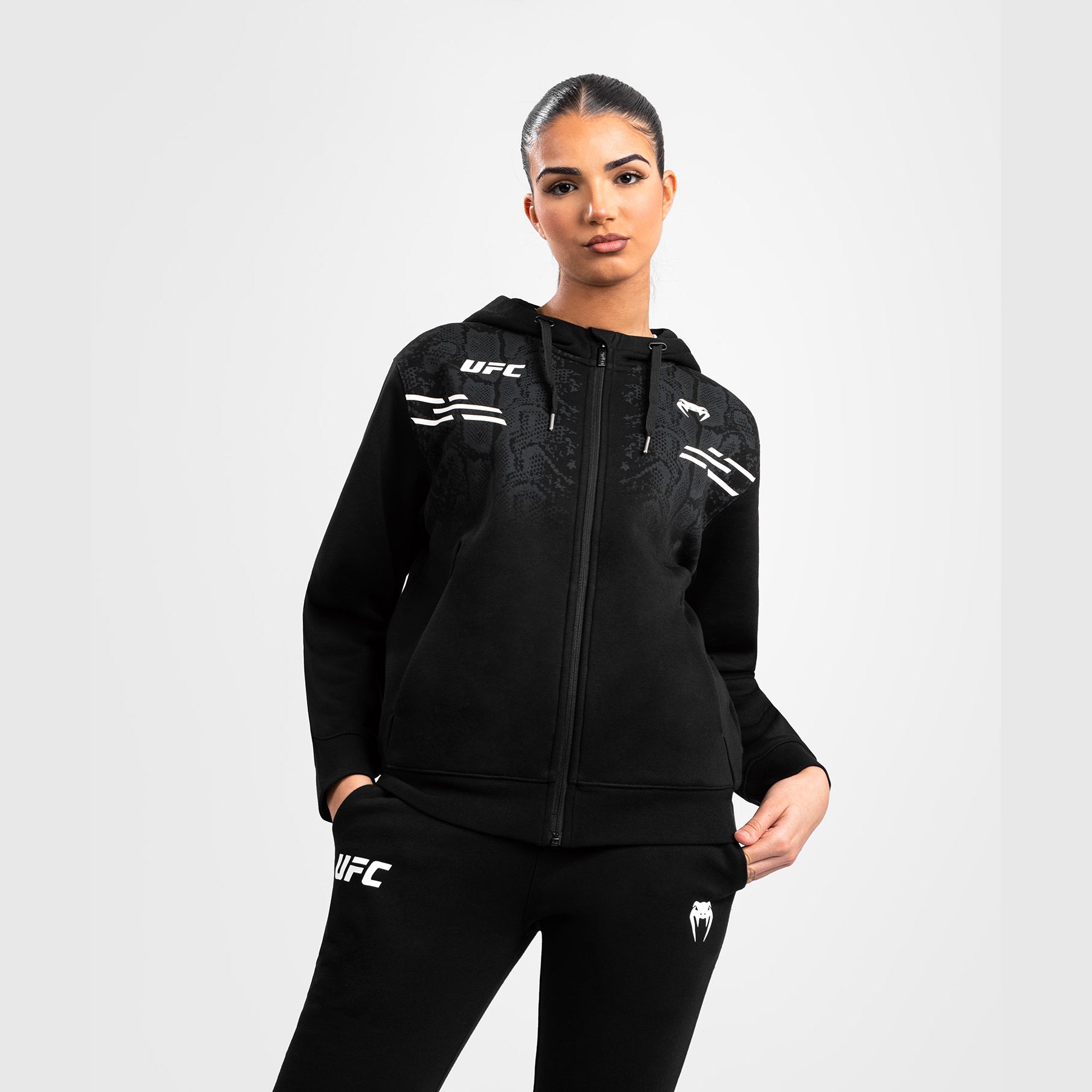 venum-ufc-adrenaline-replica-zip-hoodie-schwarz-damen image 5